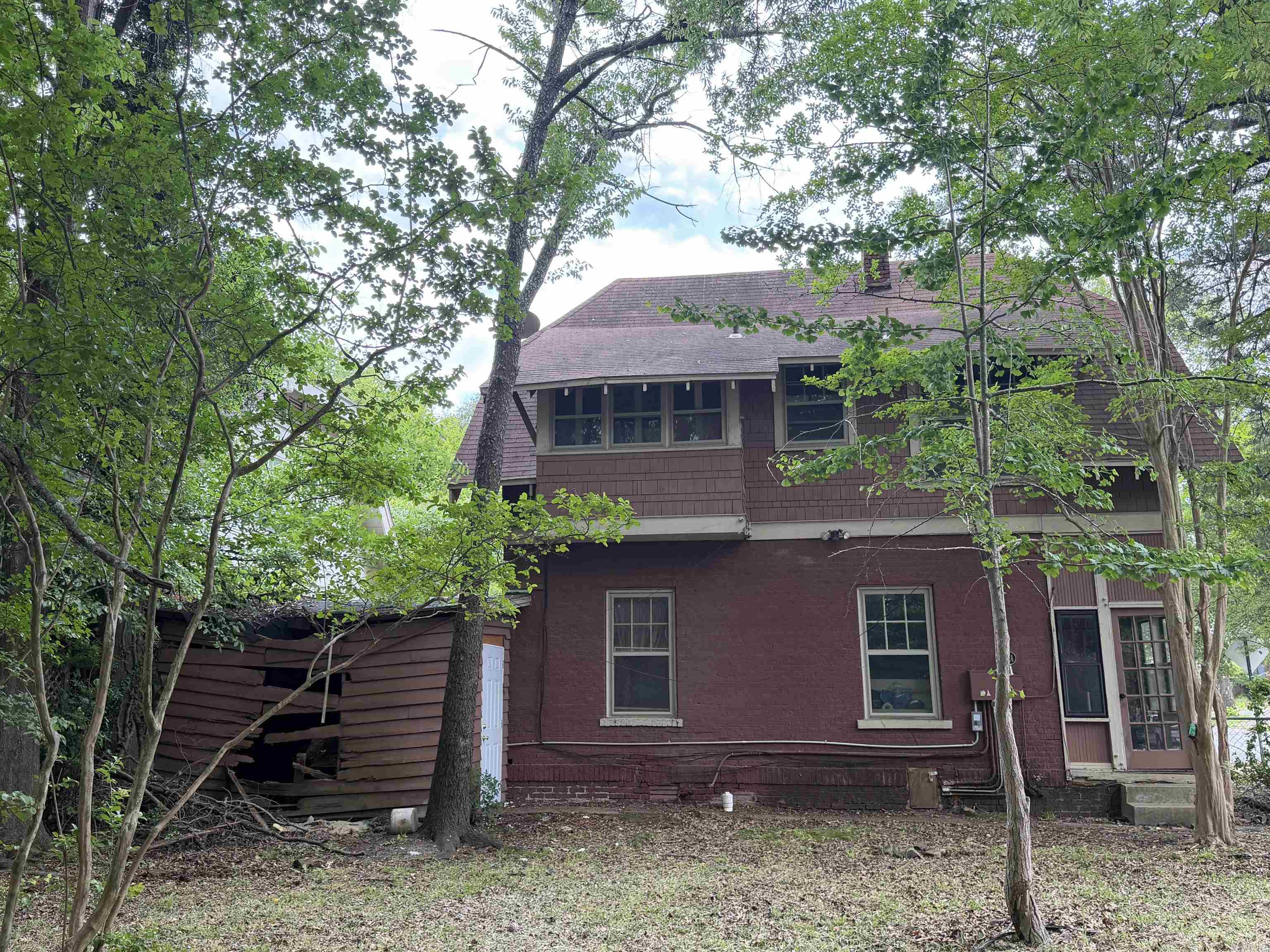 224 W Daisy Bates  Little Rock, AR