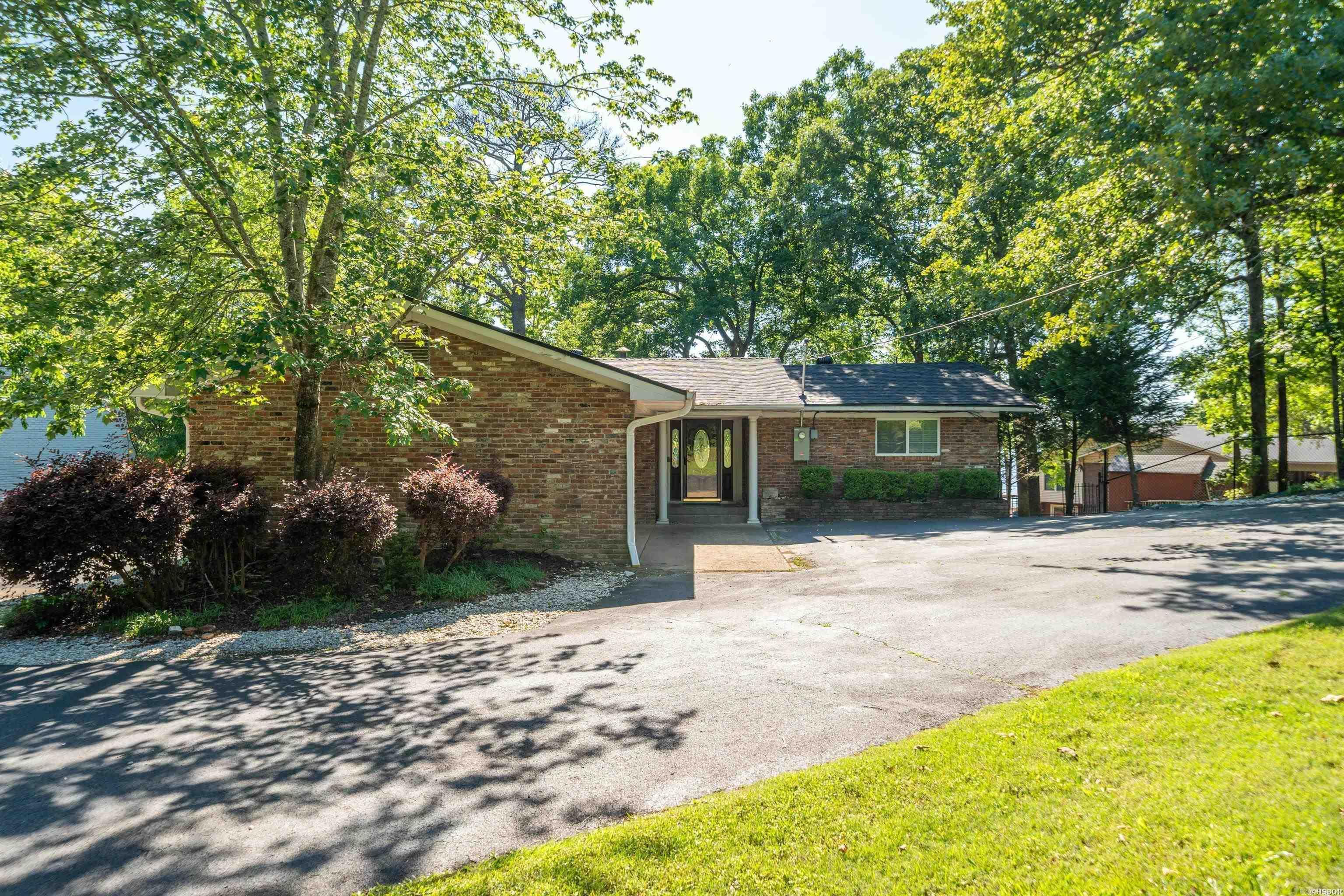 115 Westport  Hot Springs, AR