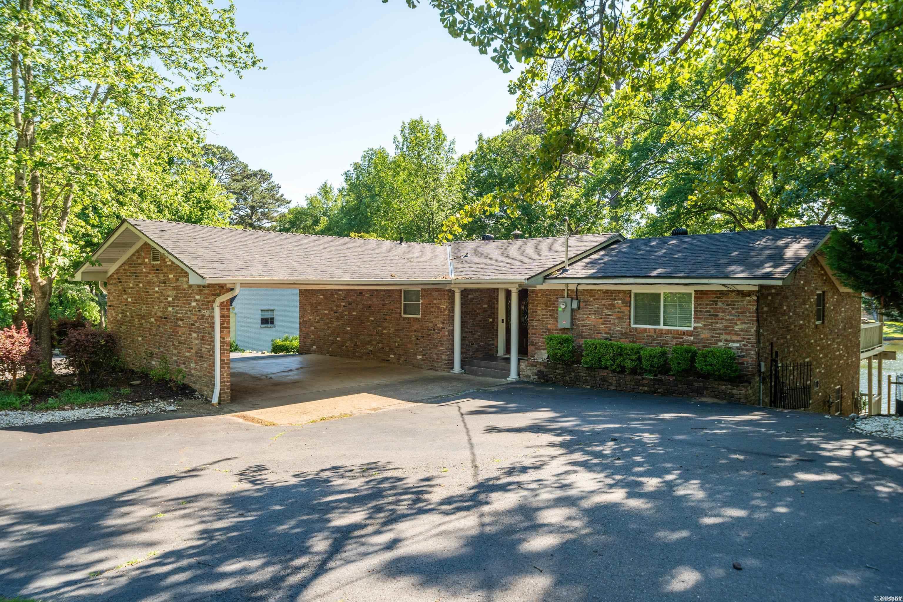 115 Westport  Hot Springs, AR