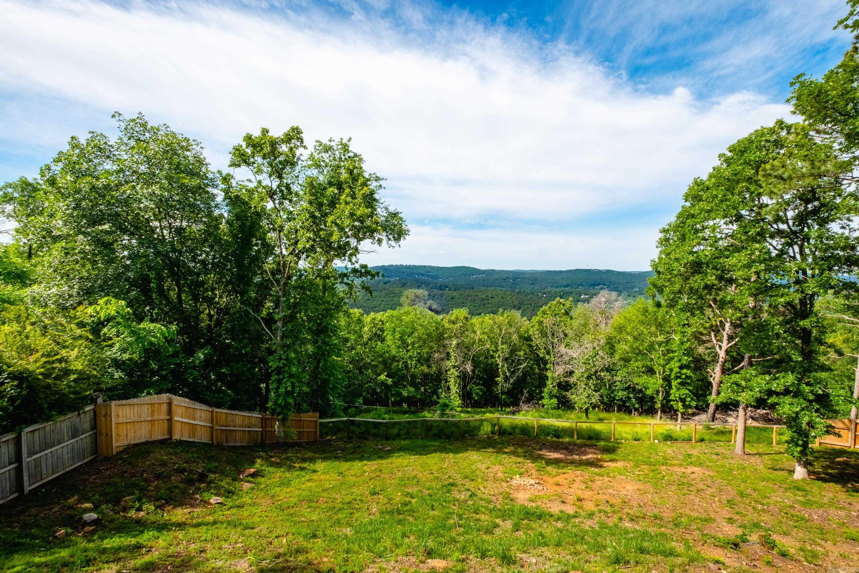 13241 Rivercrest  Little Rock, AR