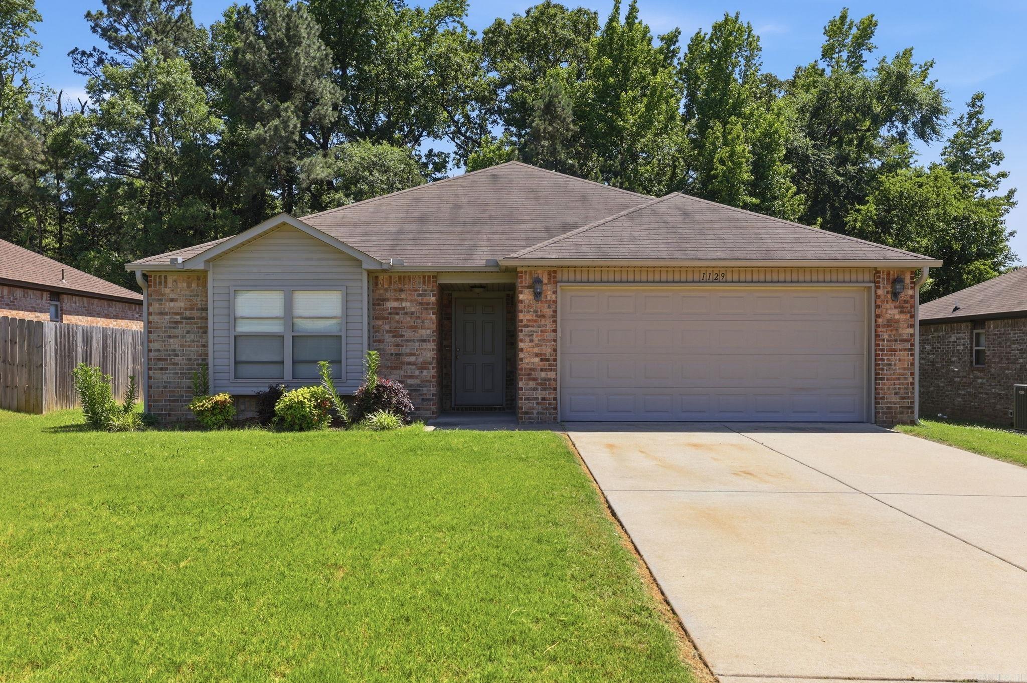 1129 Meadows Edge  Alexander, AR