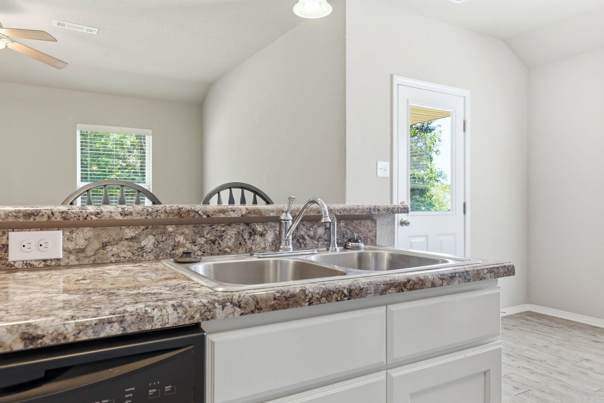 1129 Meadows Edge  Alexander, AR