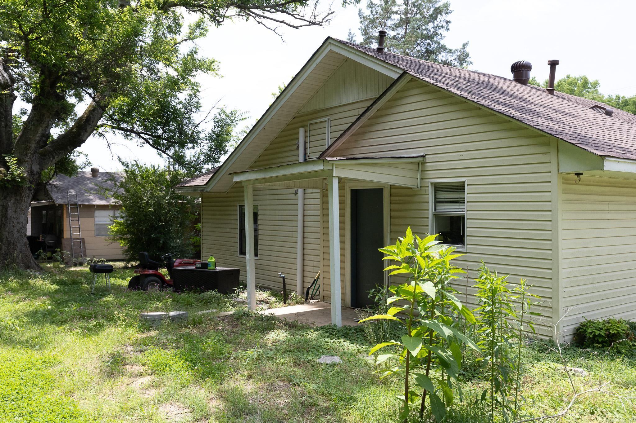 320 S border  Benton, AR