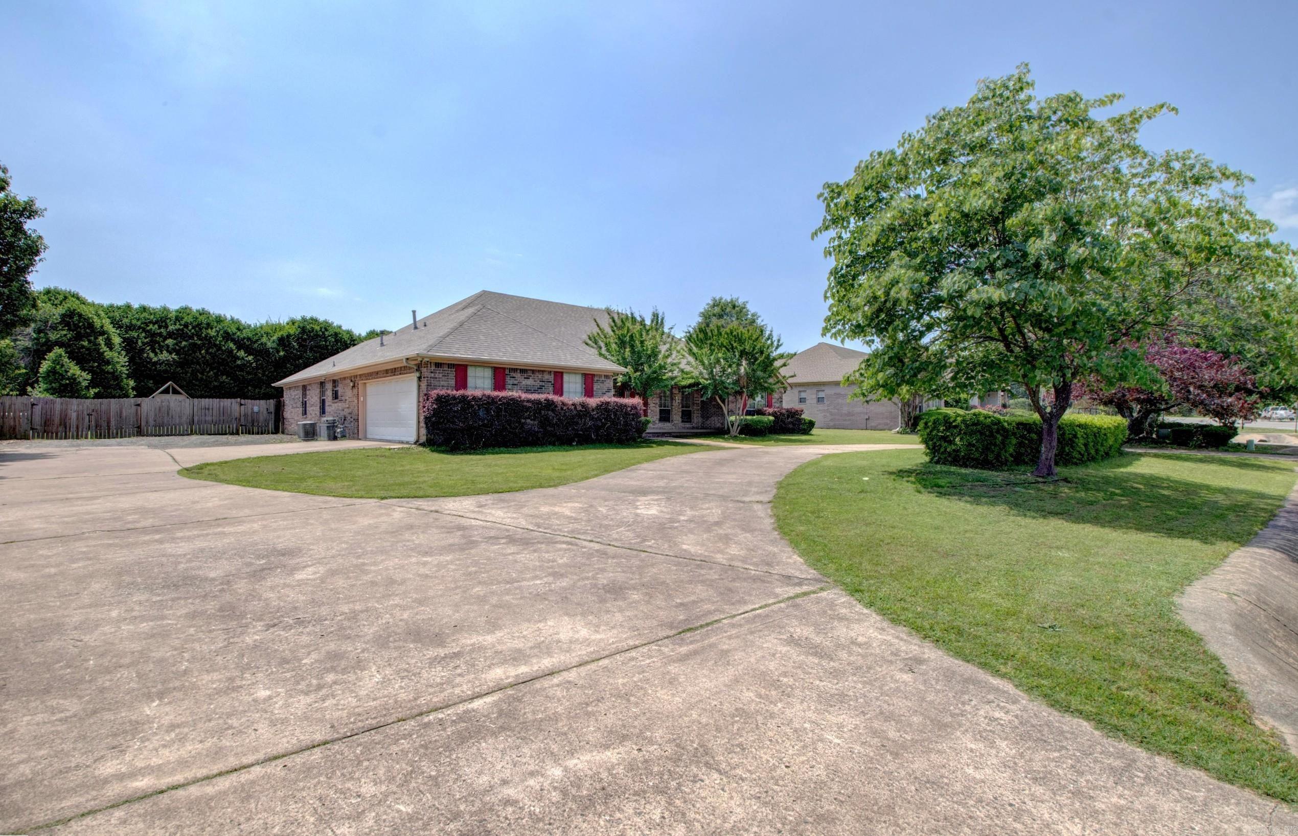 1705 N Lincoln  Cabot, AR