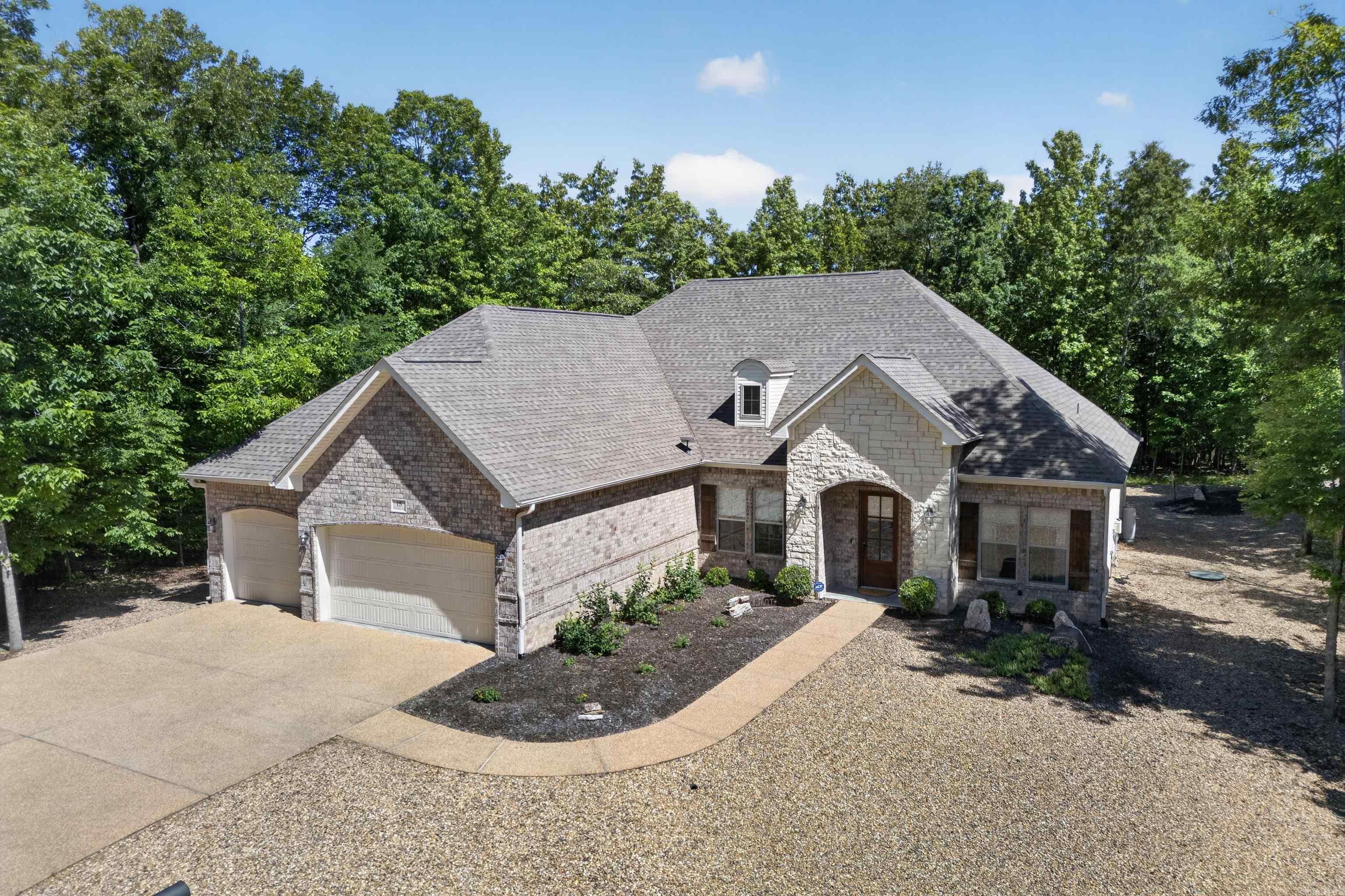 15 Tranquilo Lane  Hot Springs Village, AR