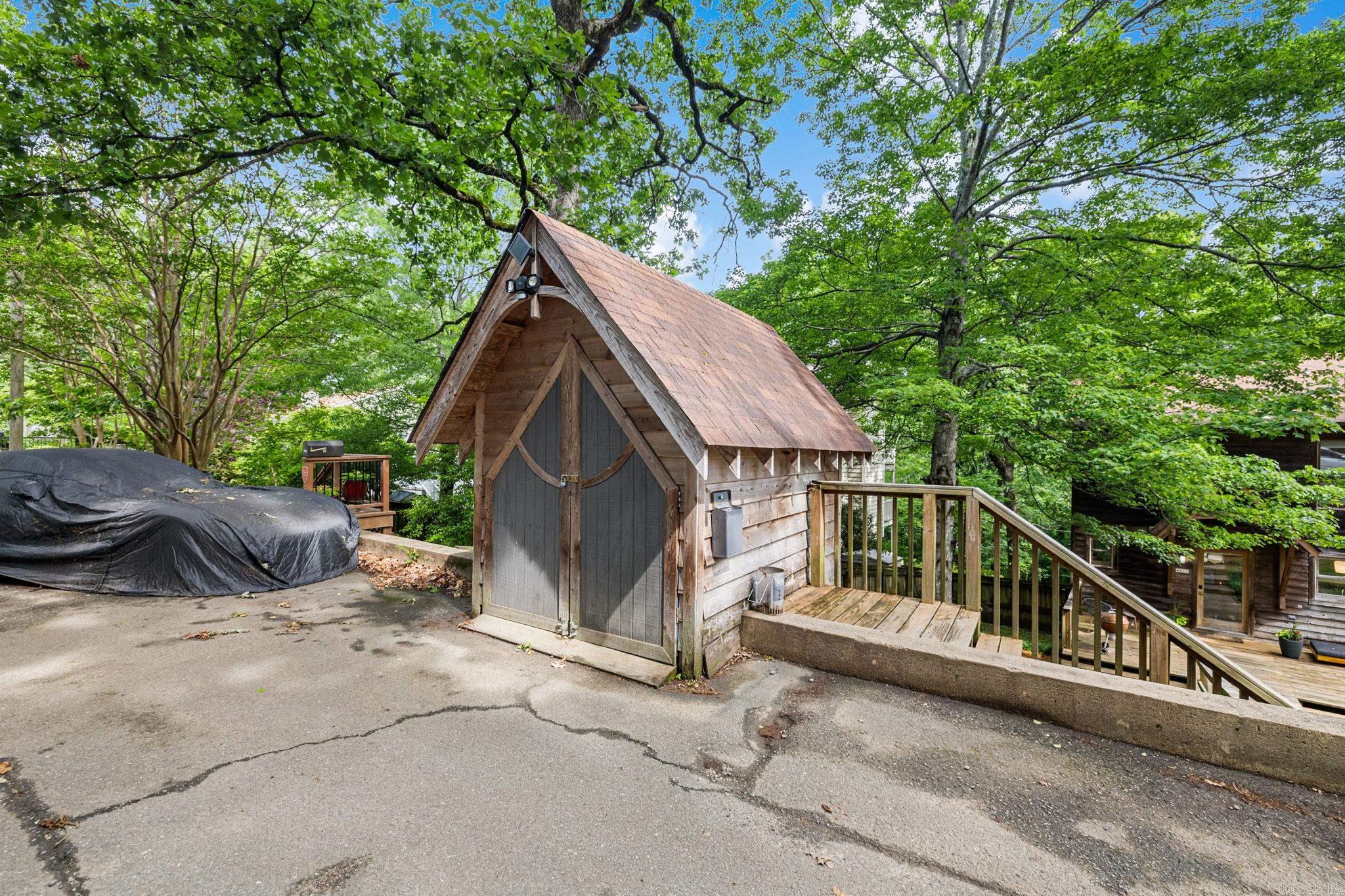4611 N Lookout  Little Rock, AR