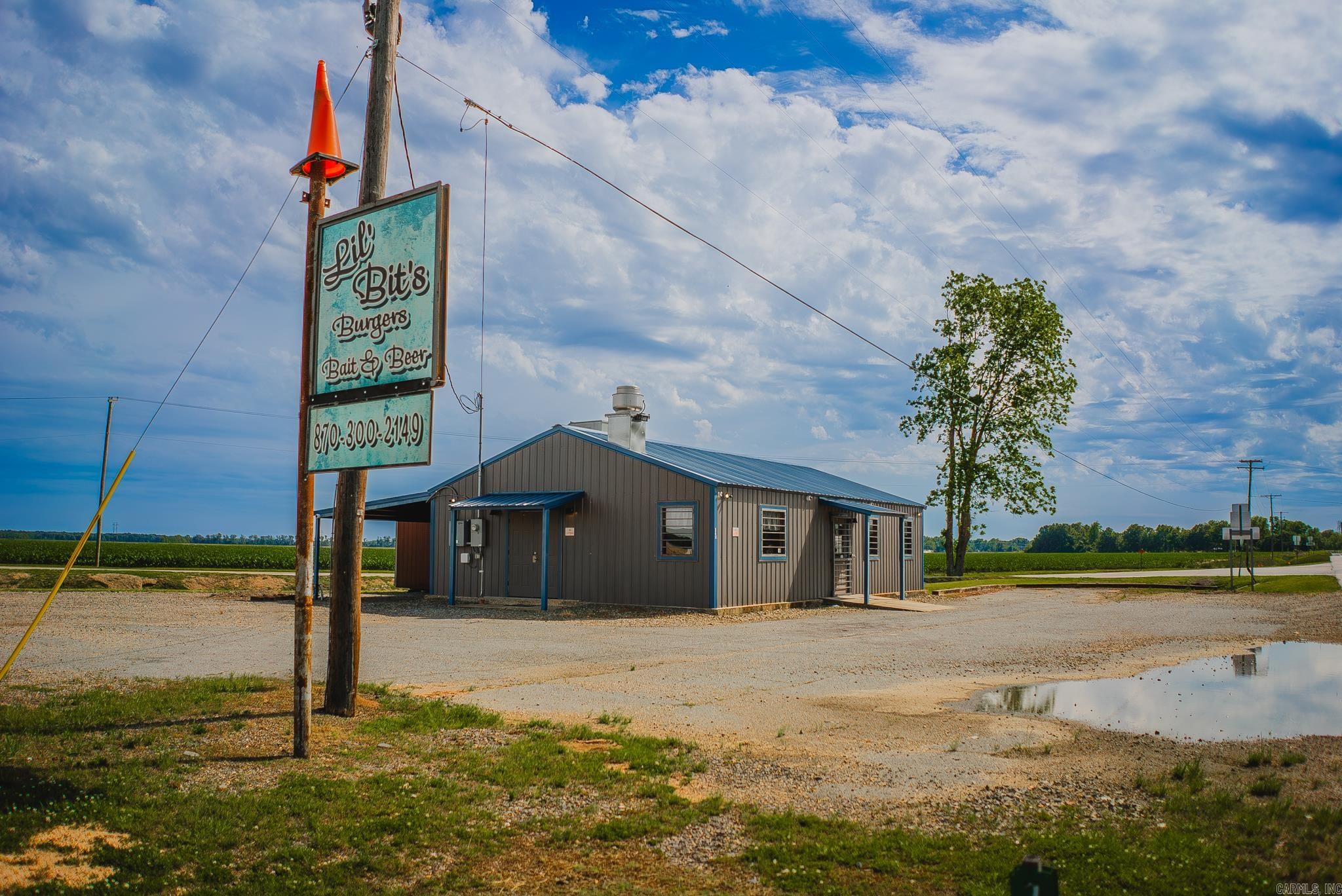 540 US-165  Dermott, AR