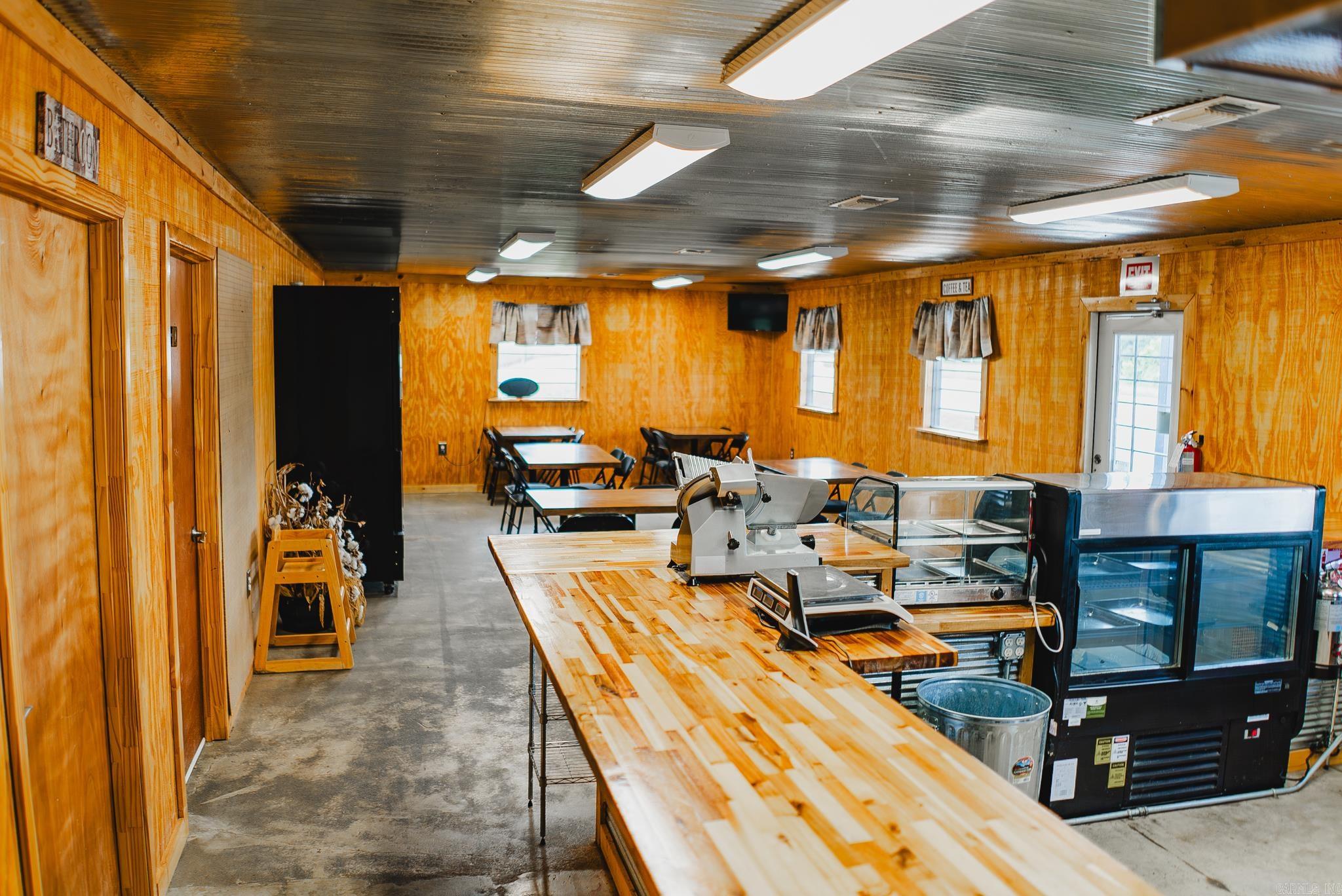 540 US-165  Dermott, AR