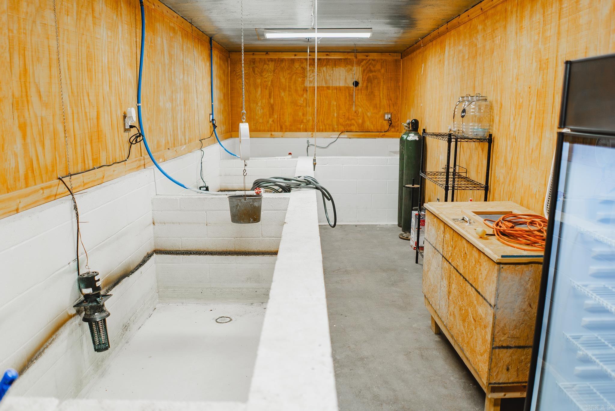 540 US-165  Dermott, AR