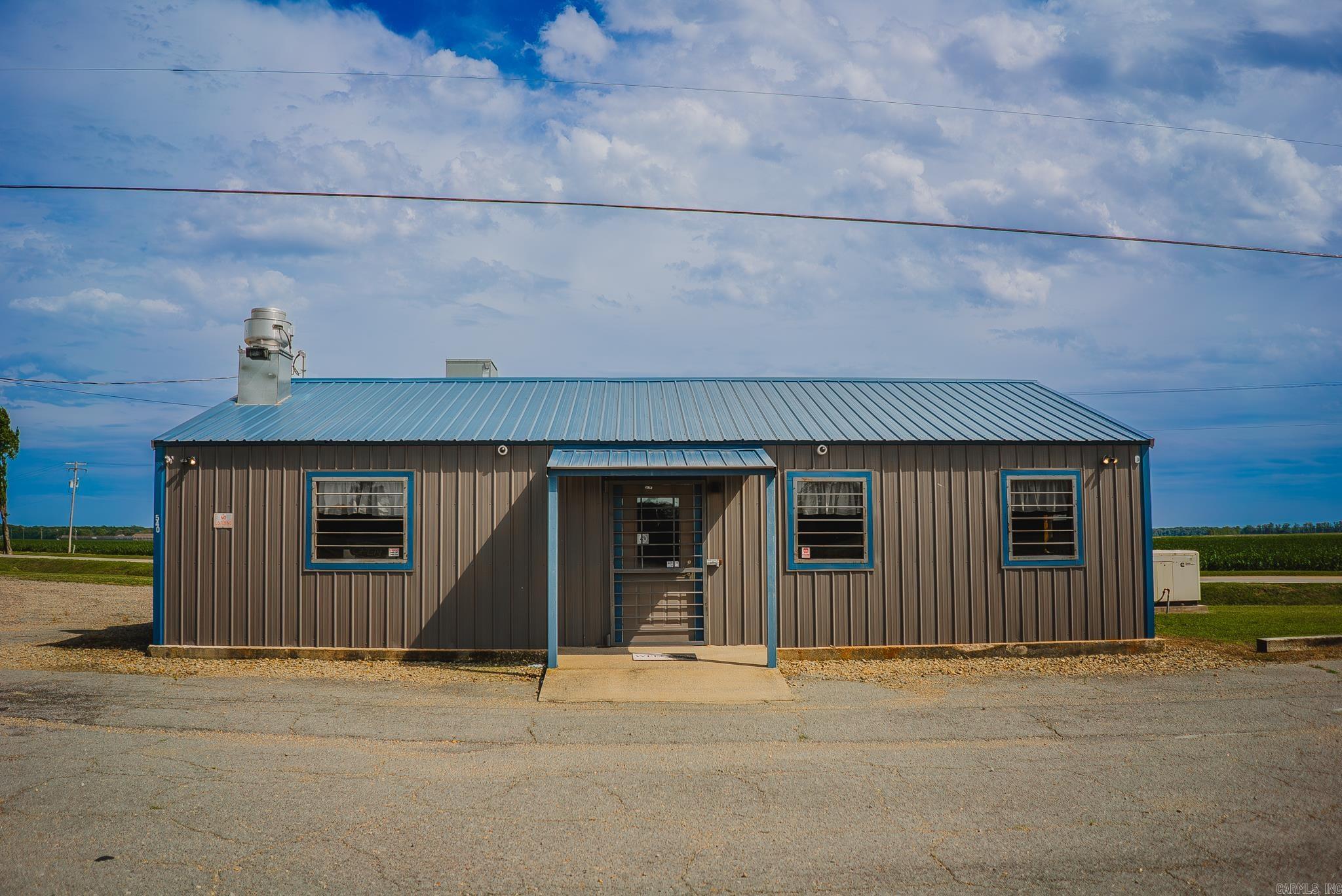 540 US-165  Dermott, AR