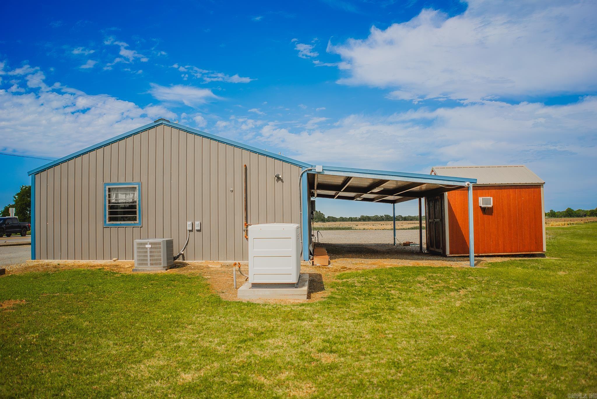 540 US-165  Dermott, AR