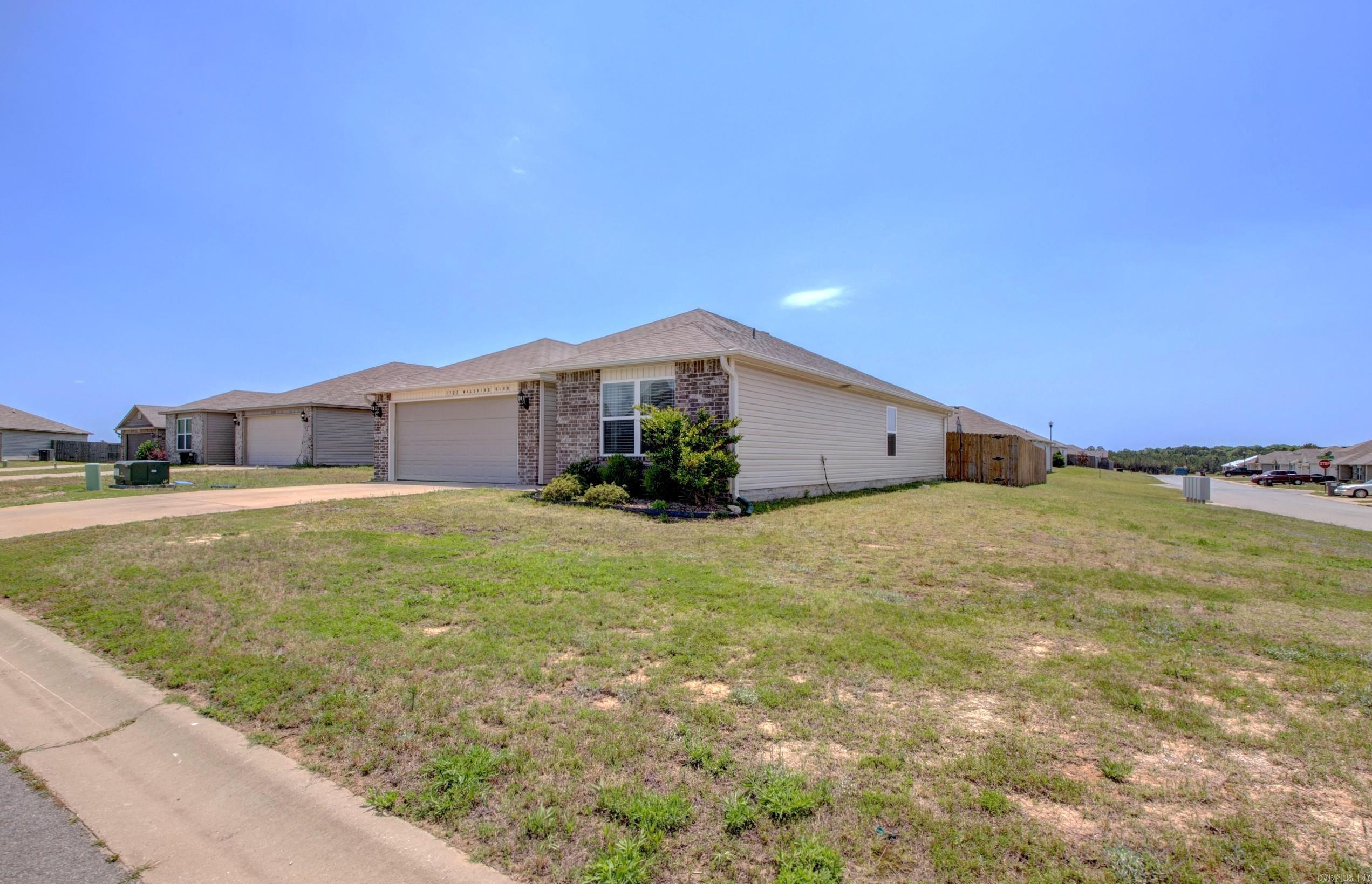 3301 Wilshire  Benton, AR