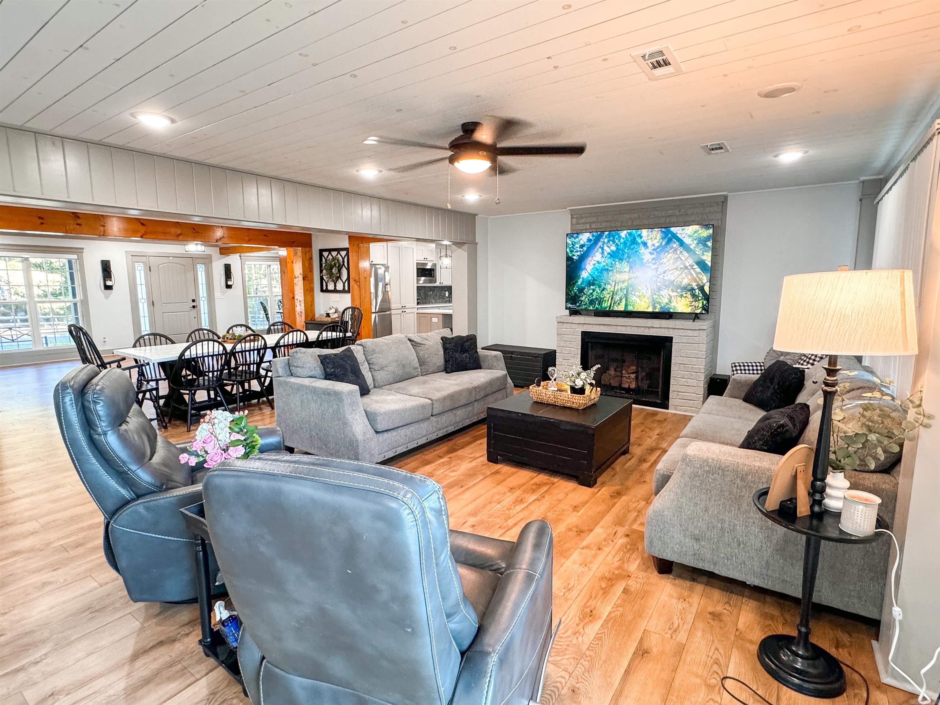 3192 W Country Club Road Searcy, AR 72143