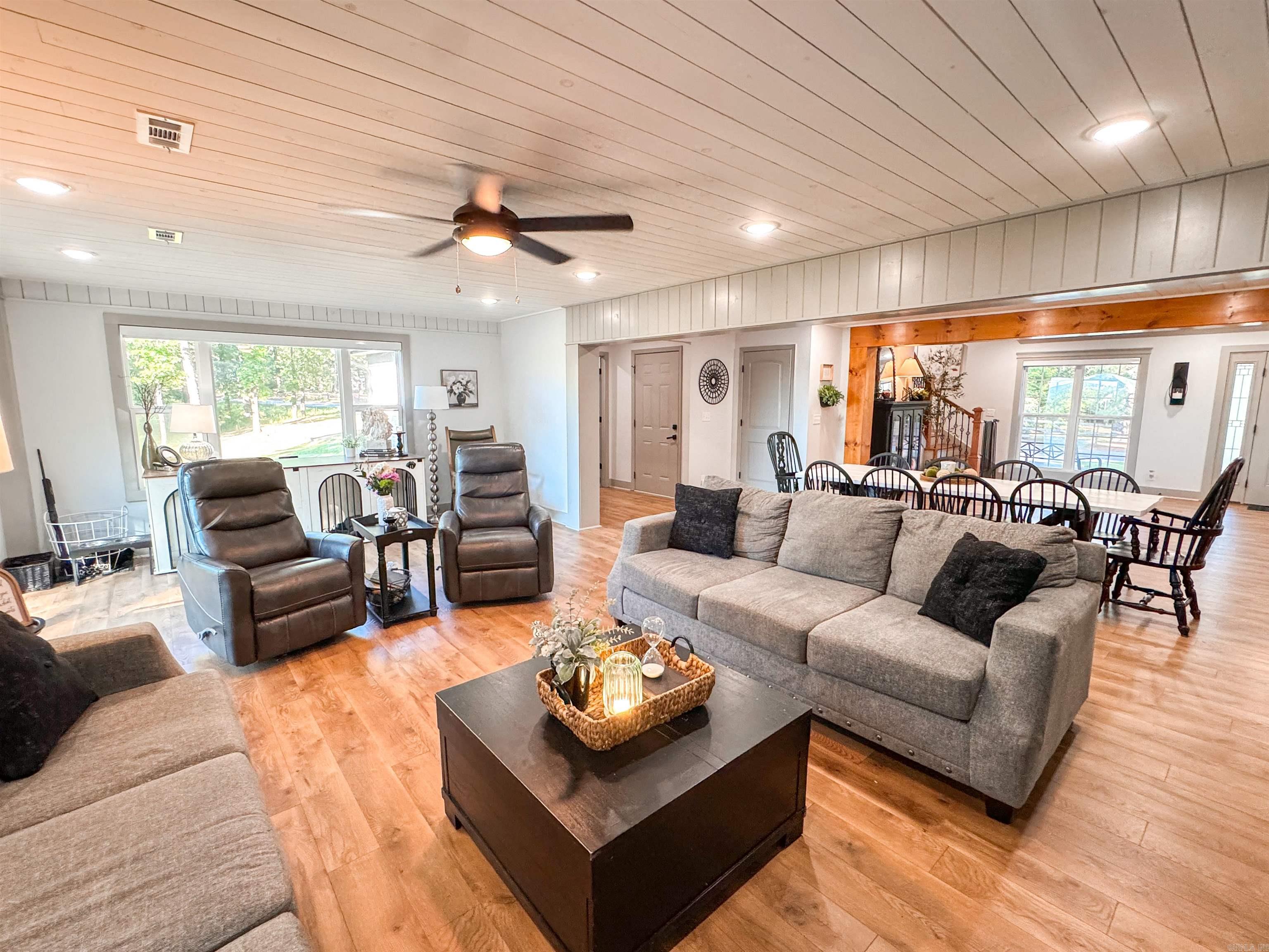 3192 W Country Club Road  Searcy, AR