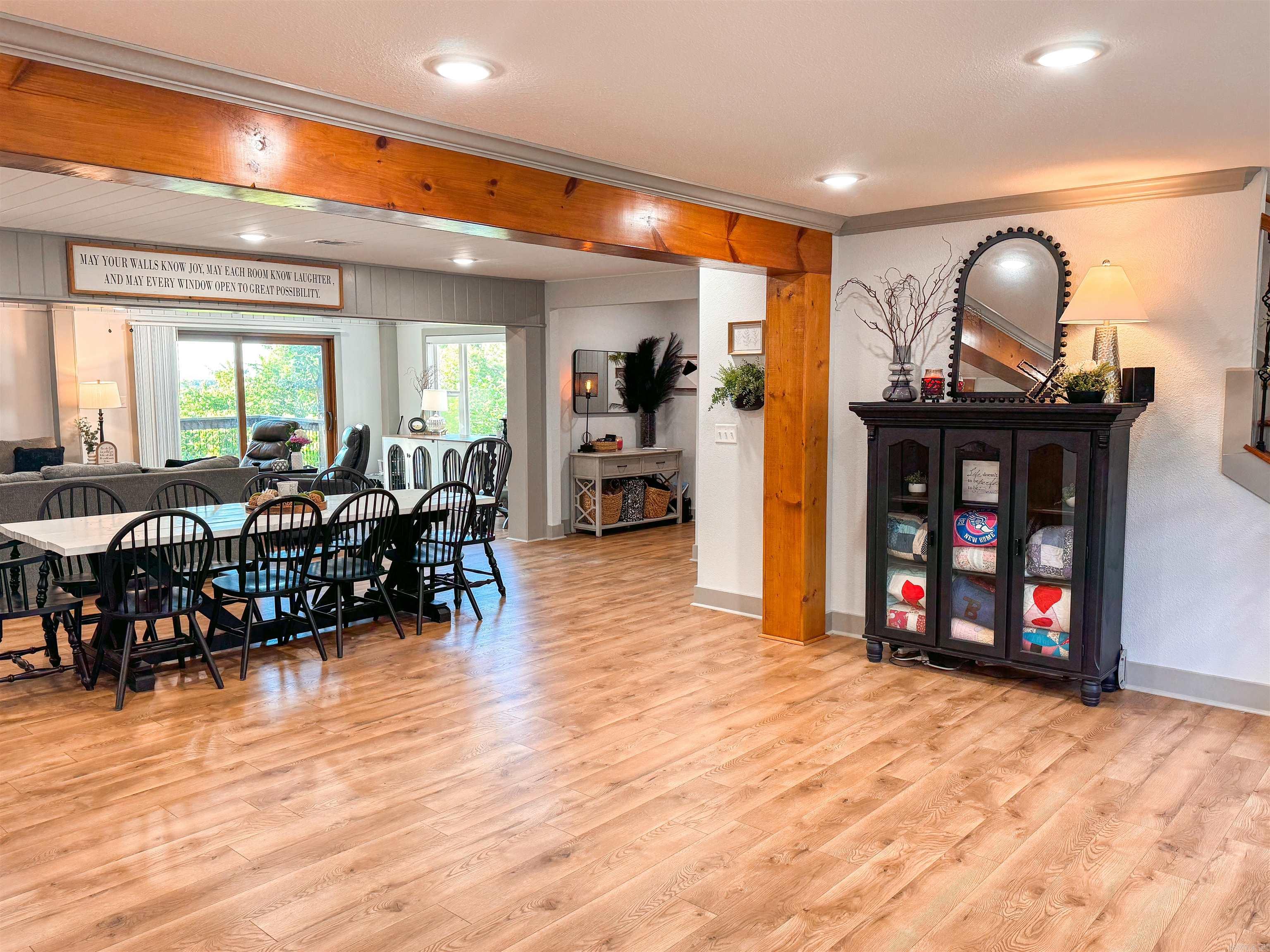 3192 W Country Club Road Searcy, AR 72143