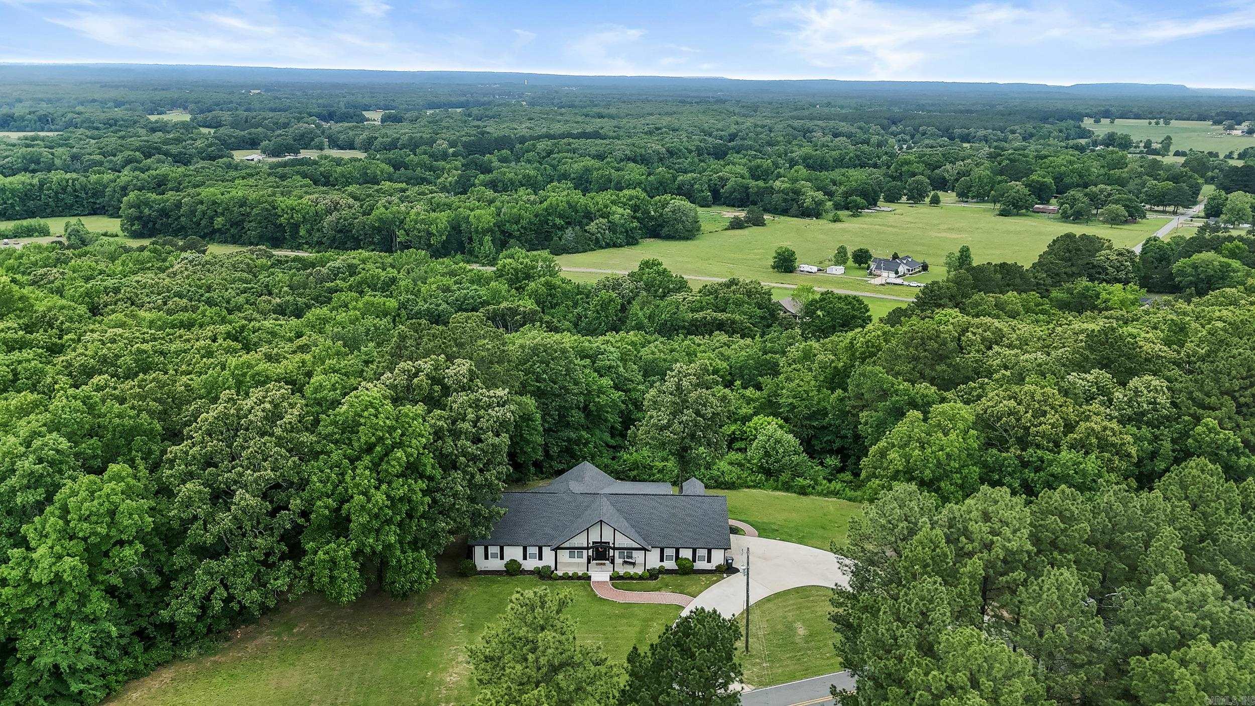 3192 W Country Club Road Searcy, AR 72143