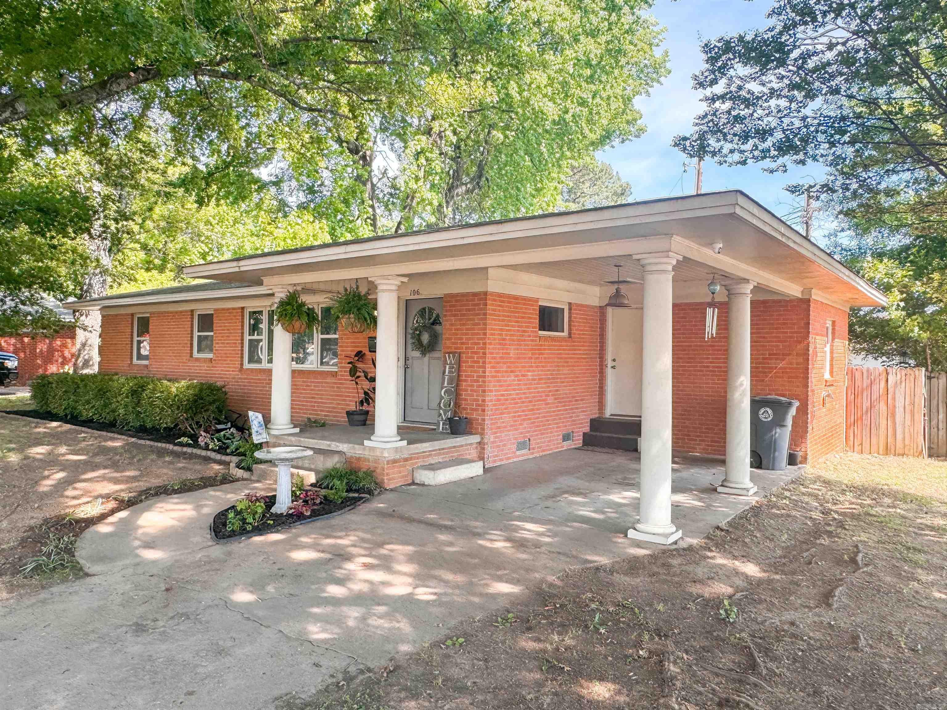 106 E Lincoln  Searcy, AR