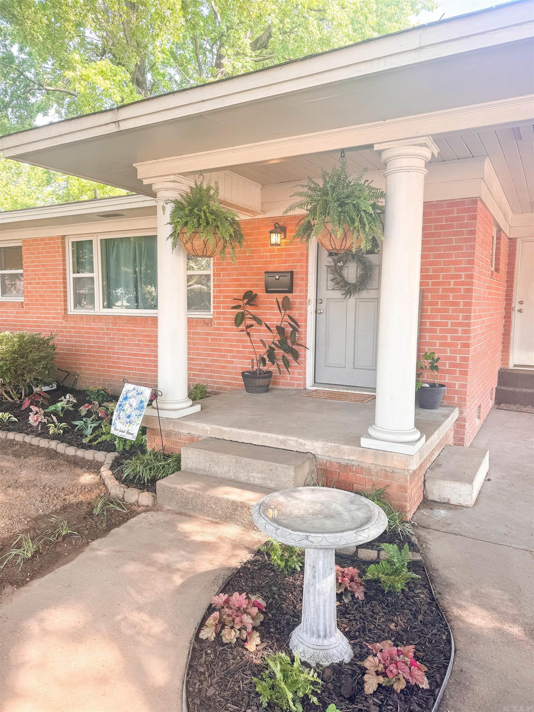 106 E Lincoln  Searcy, AR