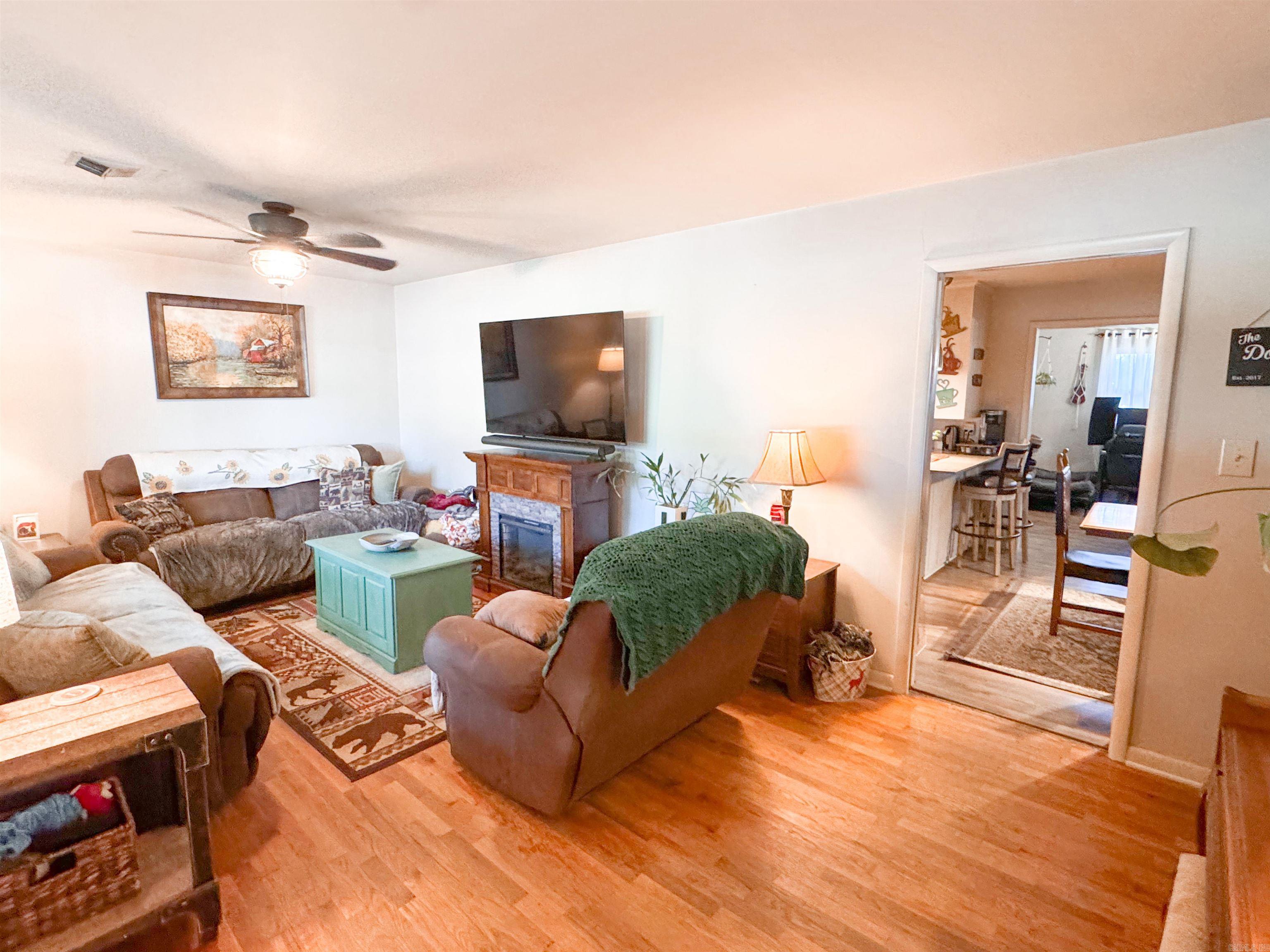 106 E Lincoln  Searcy, AR