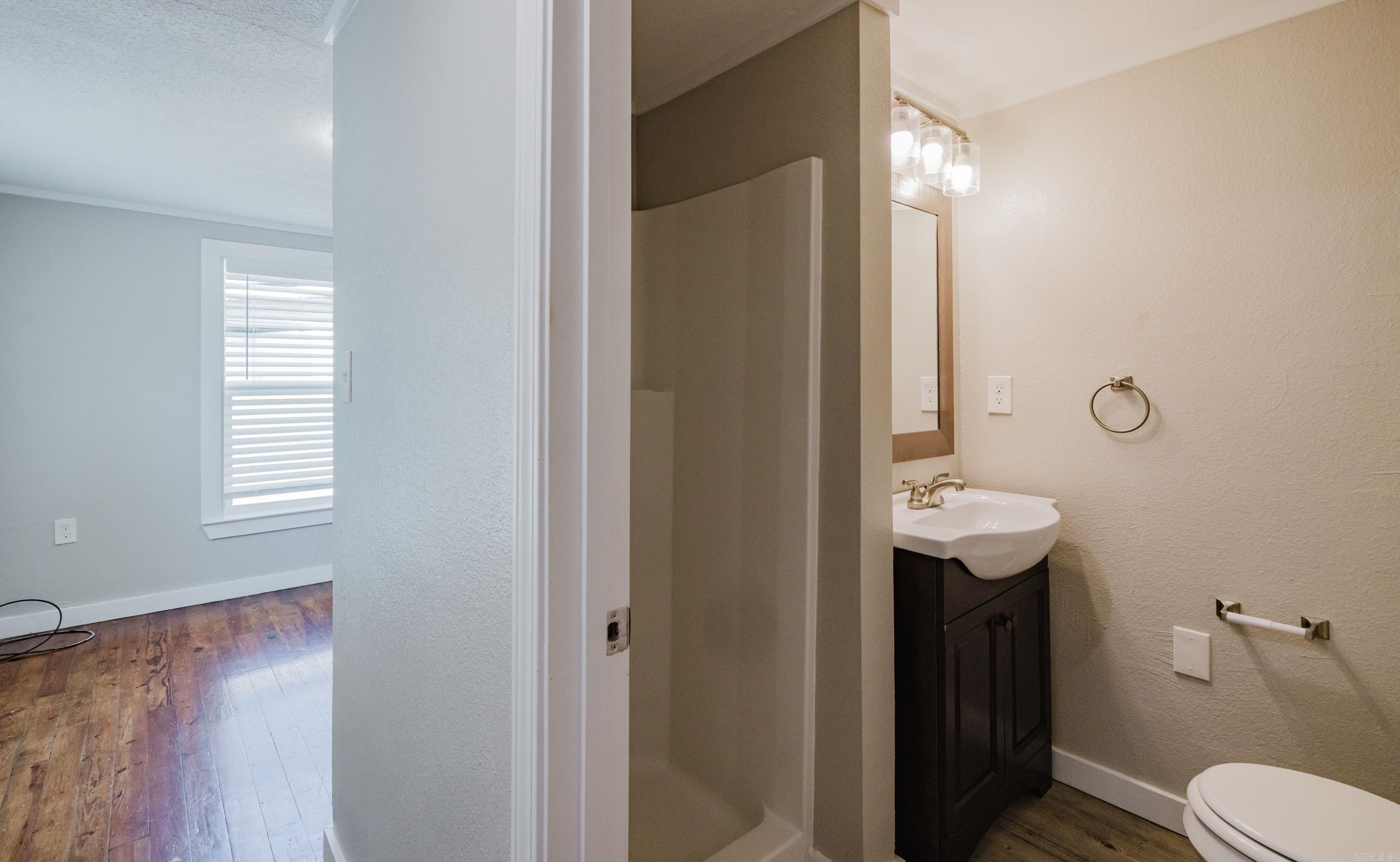 524 W Cross  Benton, AR