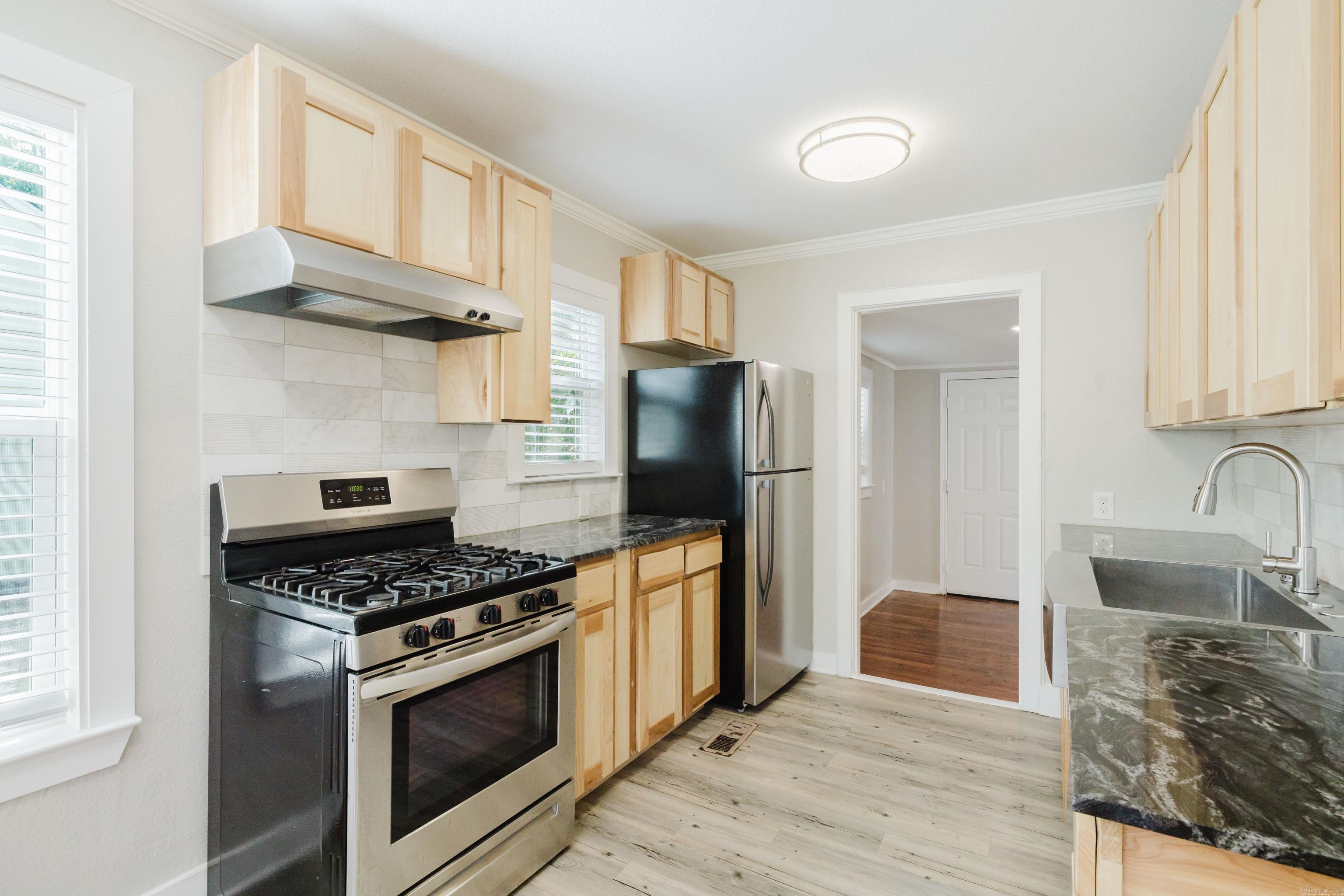 524 W Cross  Benton, AR