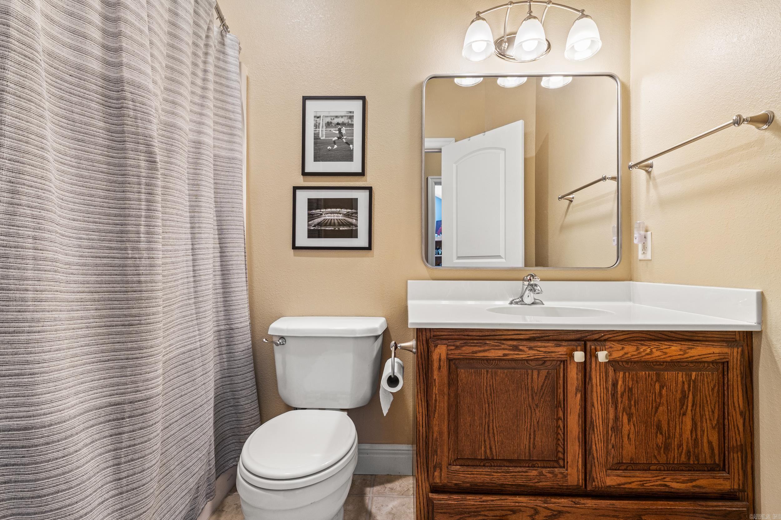2027 Shadow Oak Drive Mountain Home, AR 72653
