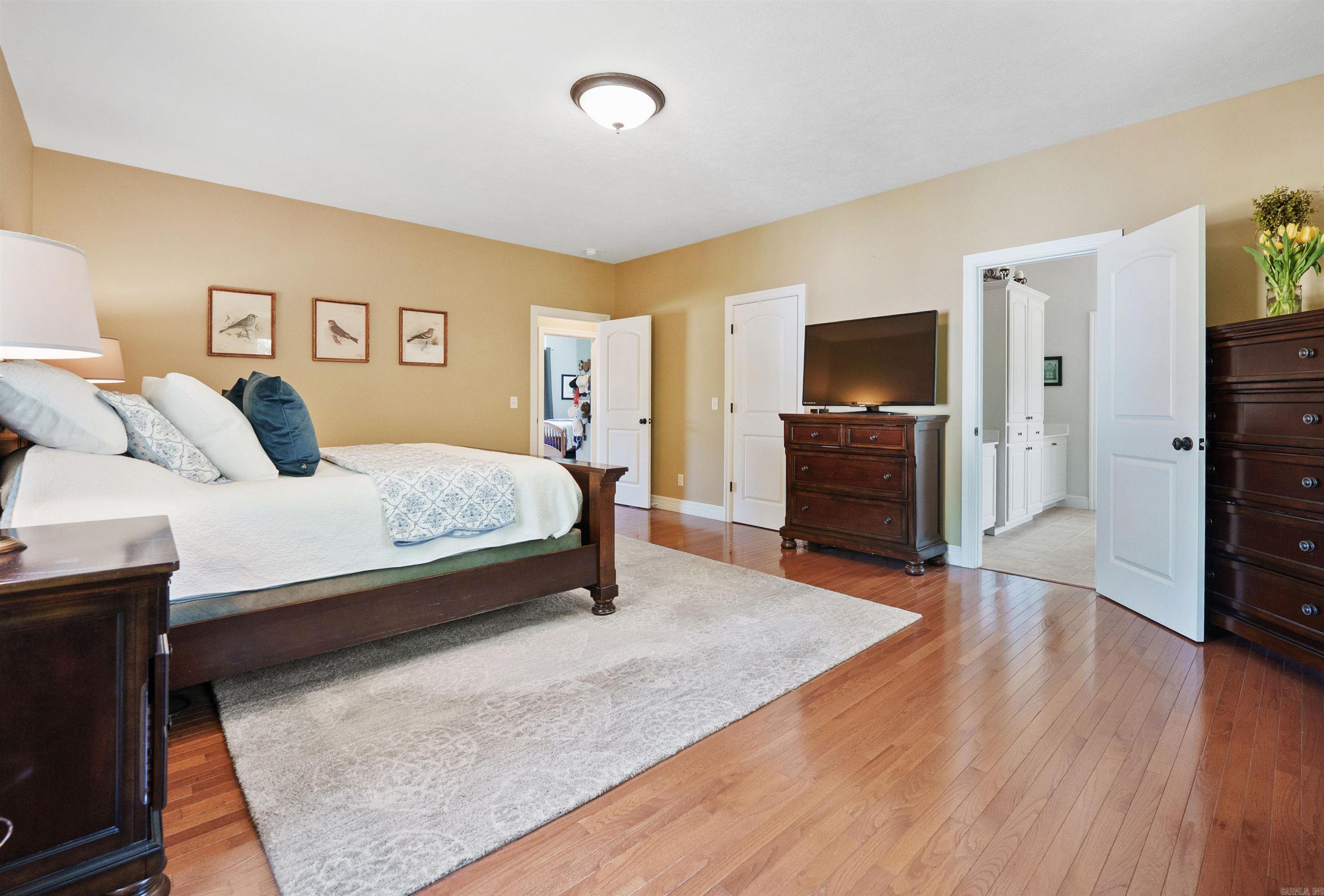 2027 Shadow Oak Drive  Mountain Home, AR
