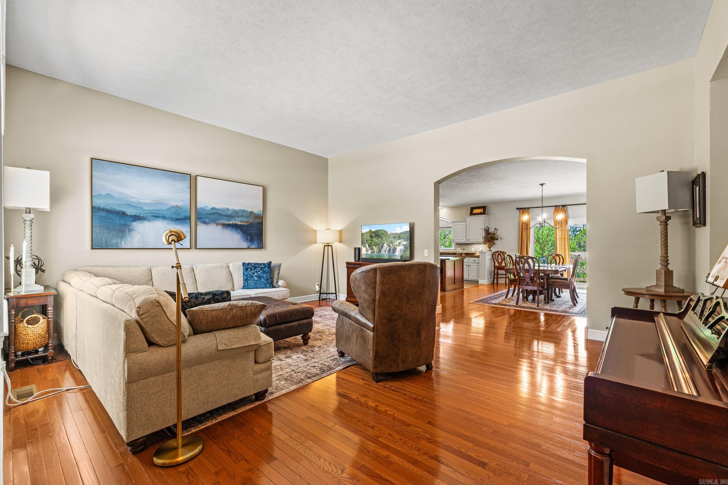2027 Shadow Oak Drive Mountain Home, AR 72653
