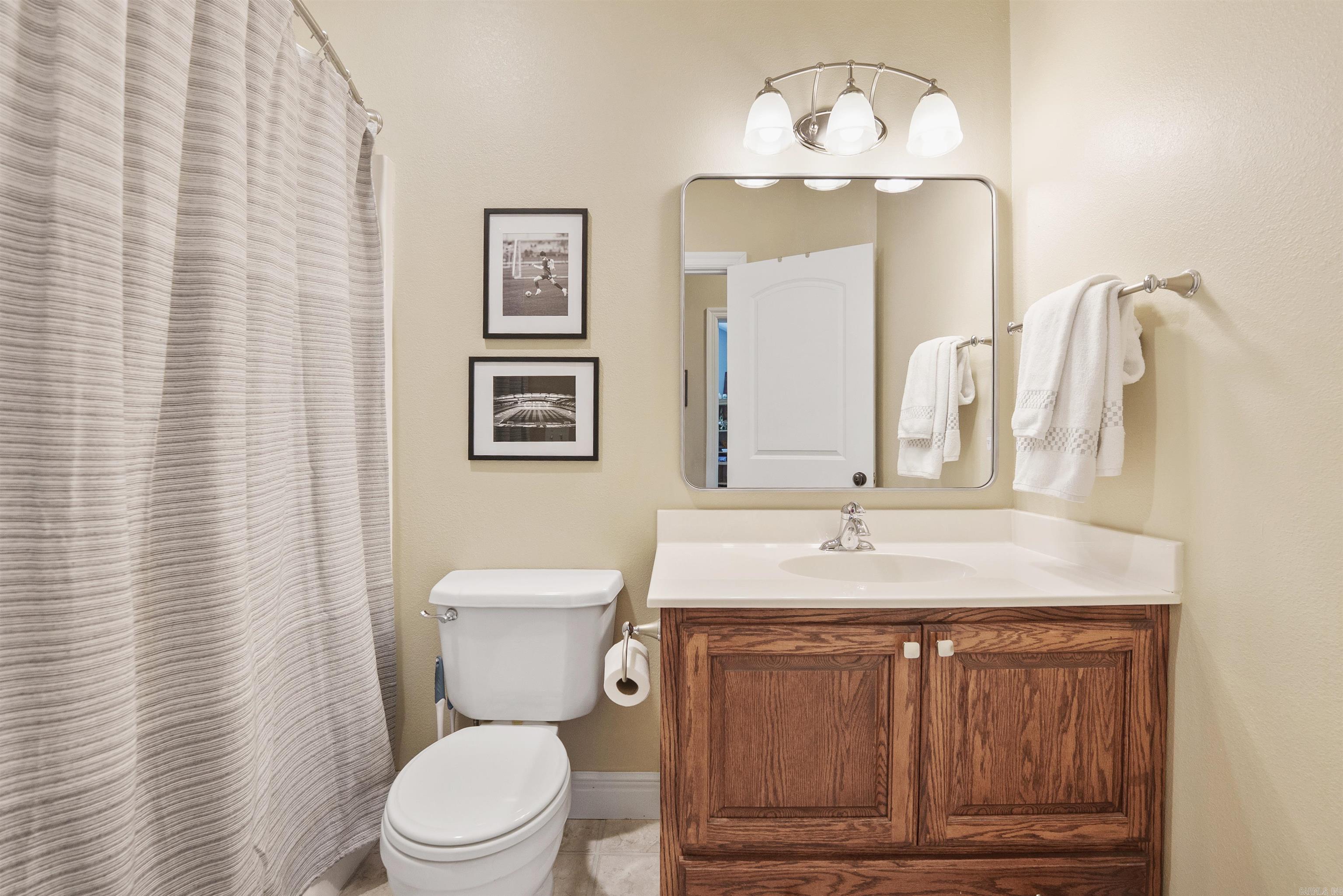 2027 Shadow Oak Drive  Mountain Home, AR