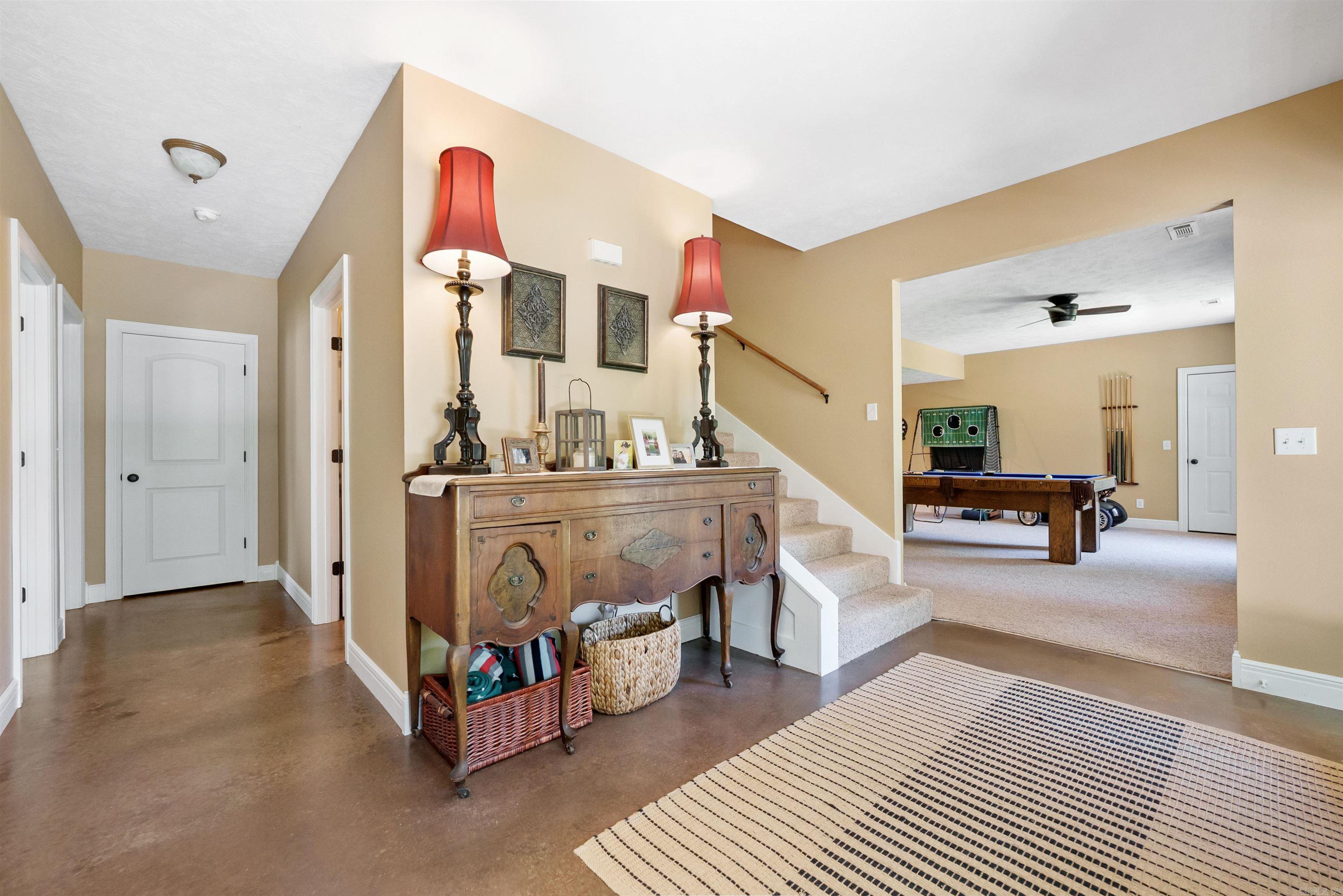 2027 Shadow Oak Drive  Mountain Home, AR