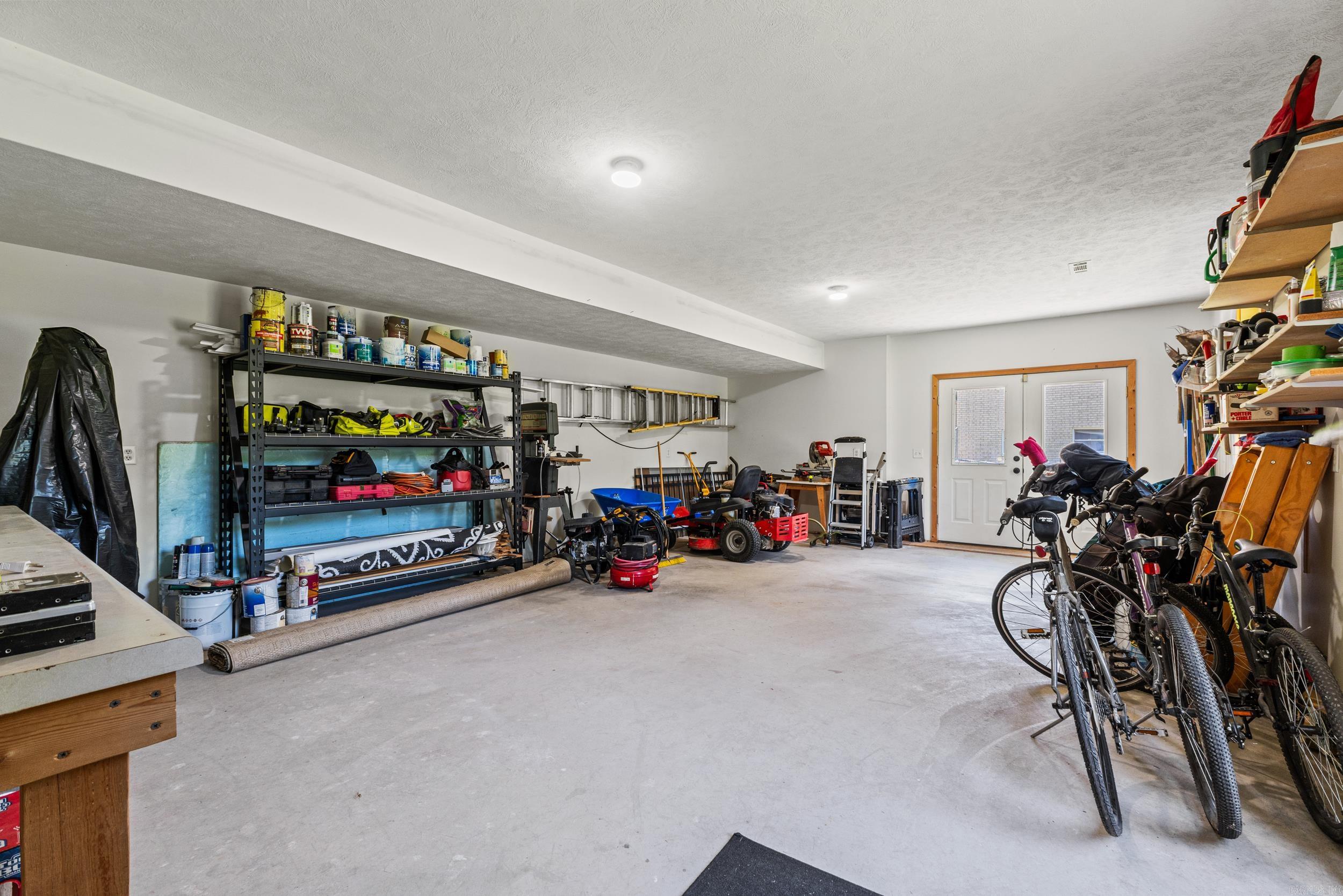 2027 Shadow Oak Drive Mountain Home, AR 72653