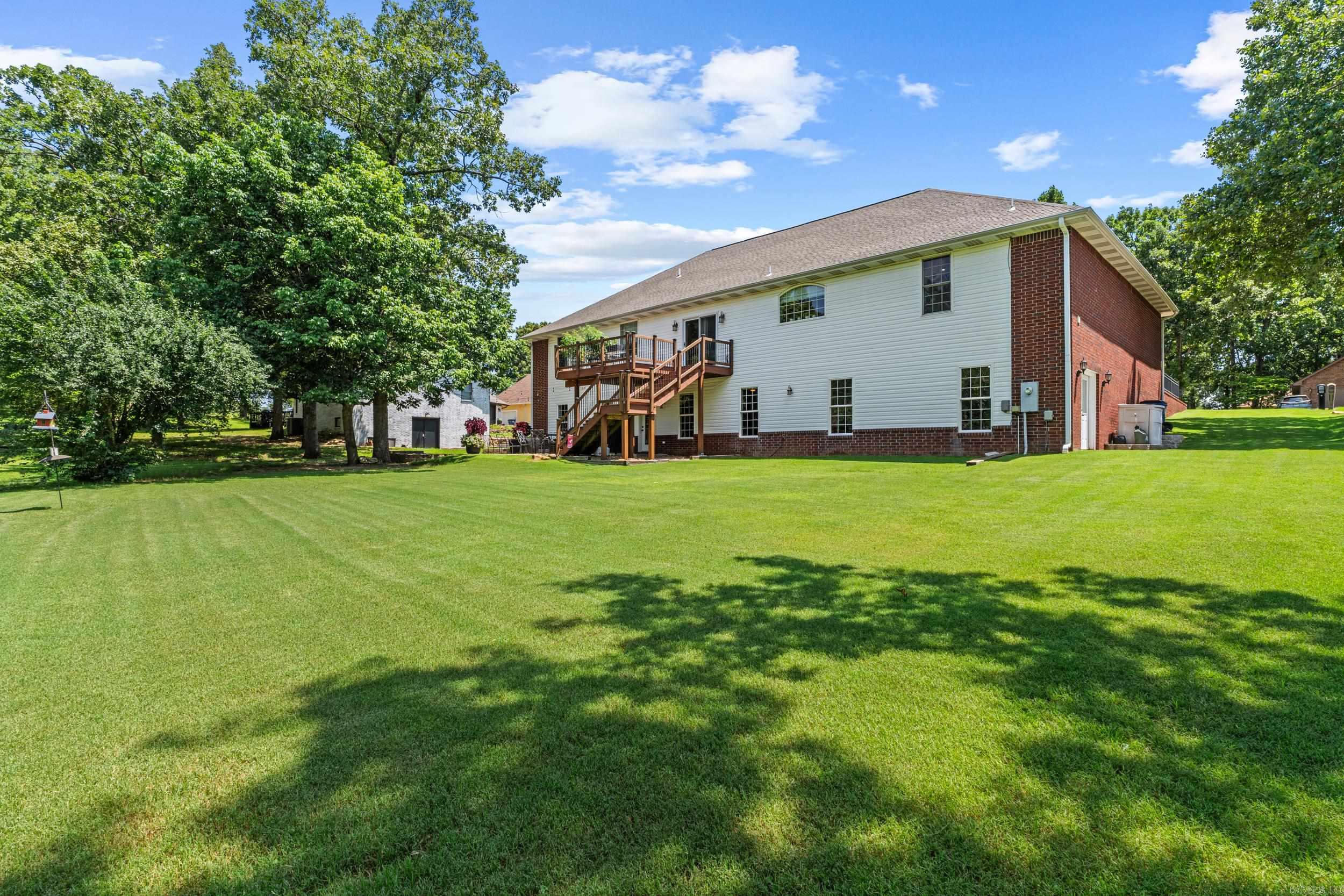 2027 Shadow Oak Drive Mountain Home, AR 72653