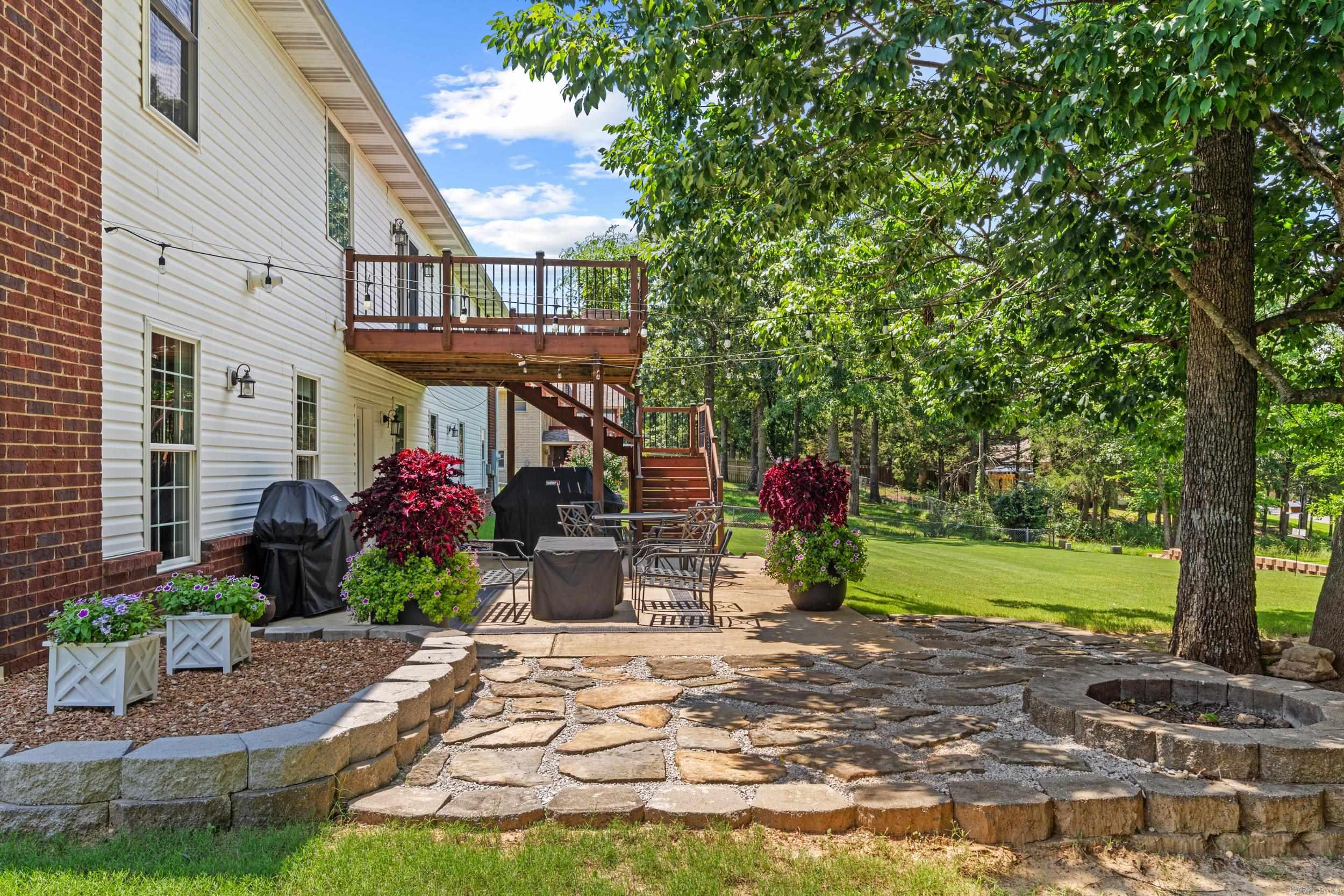2027 Shadow Oak Drive Mountain Home, AR 72653