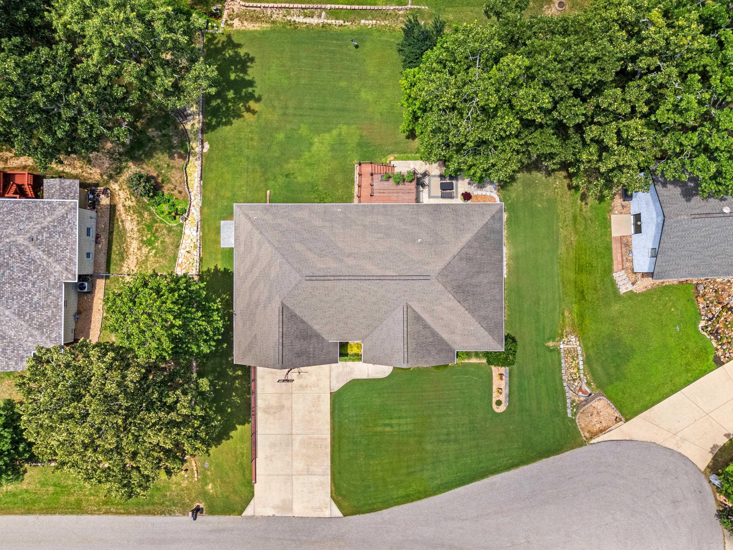 2027 Shadow Oak Drive Mountain Home, AR 72653
