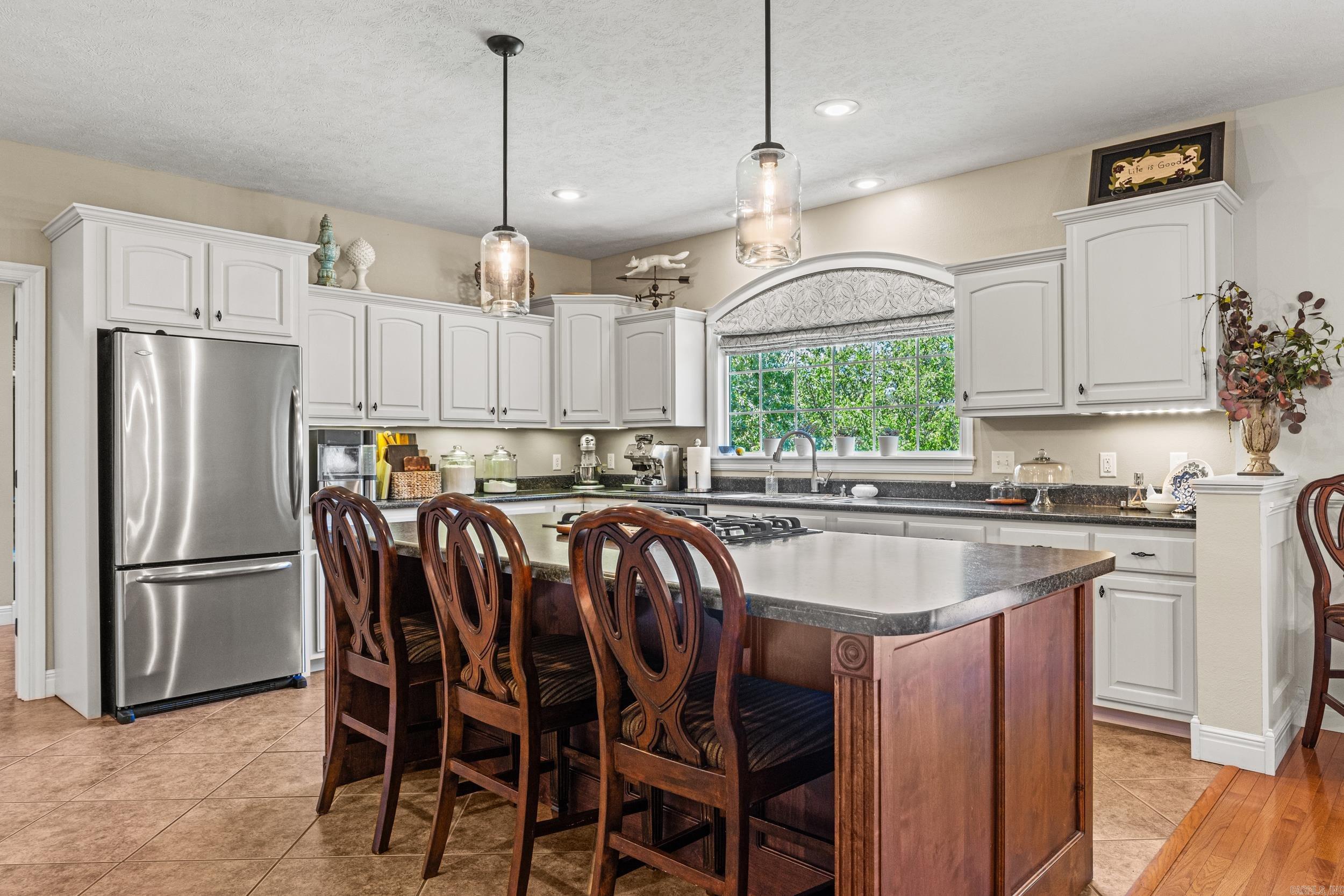 2027 Shadow Oak Drive Mountain Home, AR 72653