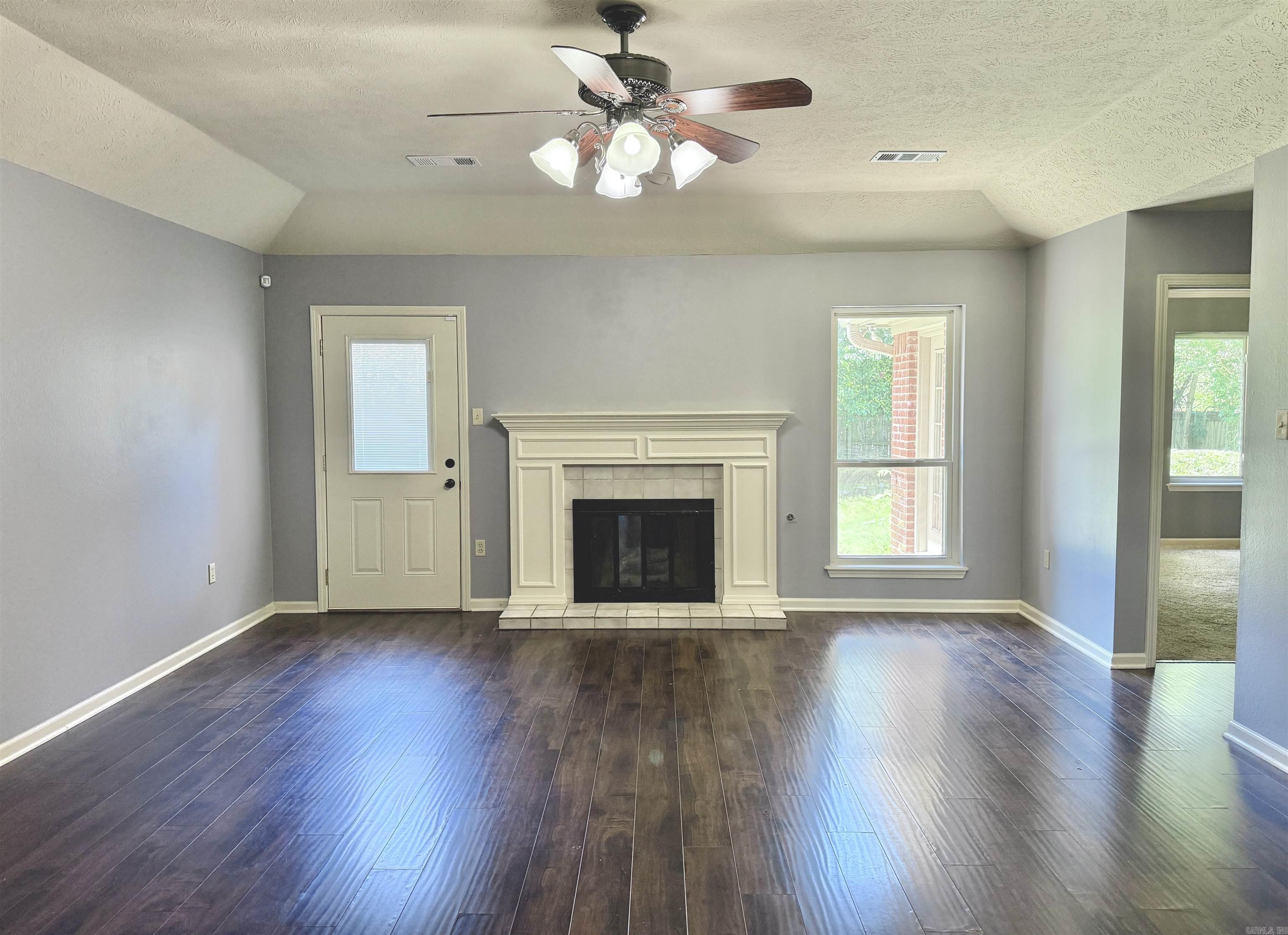 1825 Drury  Conway, AR