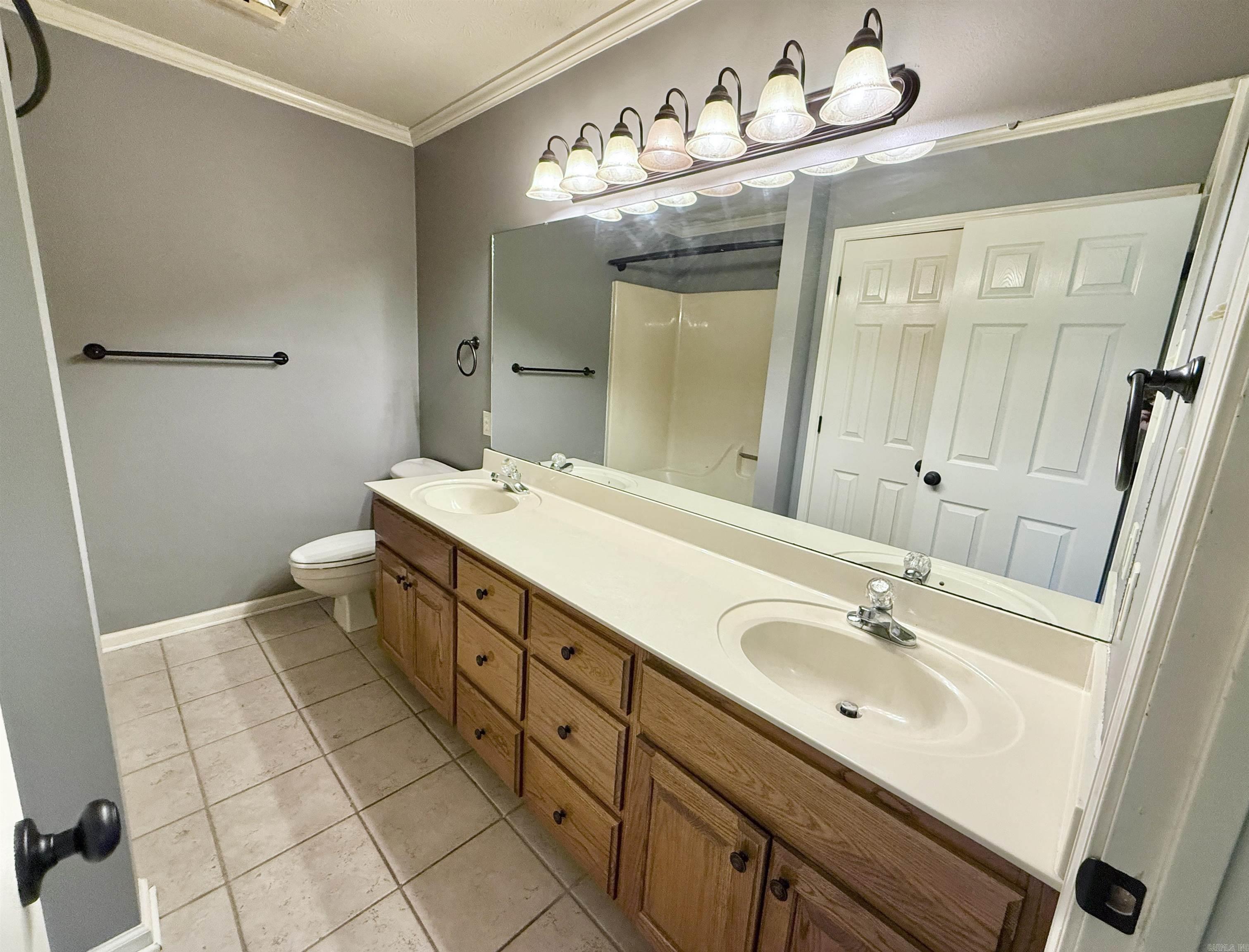 1825 Drury  Conway, AR