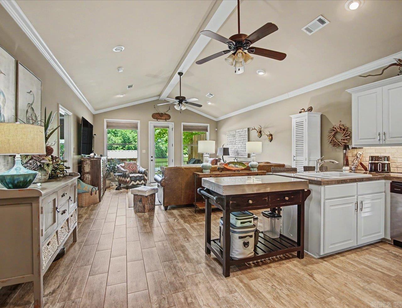 1624 Treasure Isle Rd  Hot Springs, AR