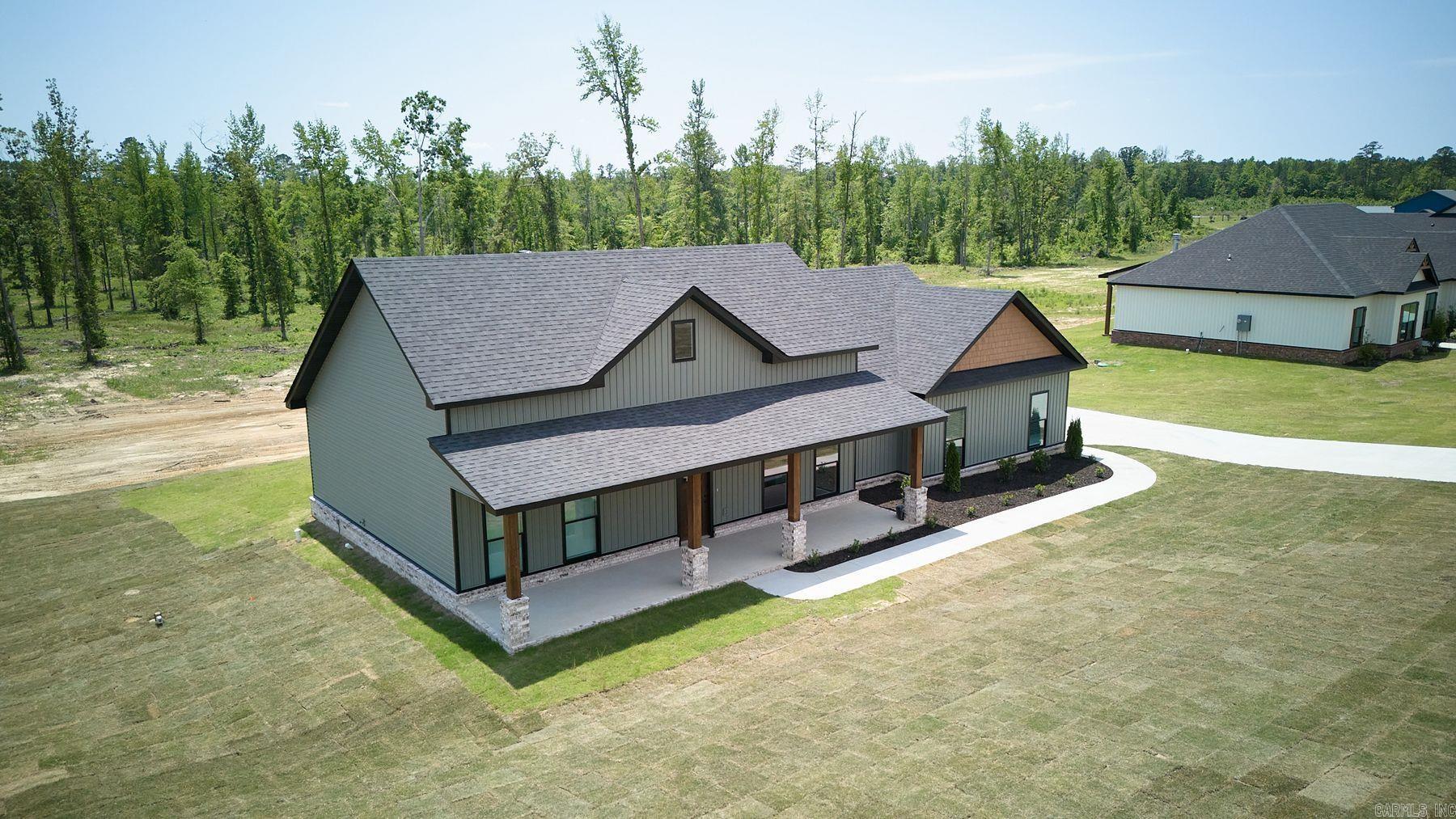 10581 W Miller Sardis Road  Bauxite, AR