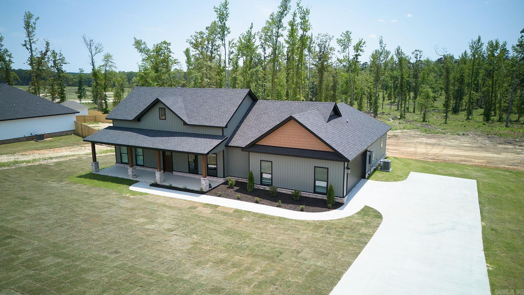 10581 W Miller Sardis Road  Bauxite, AR