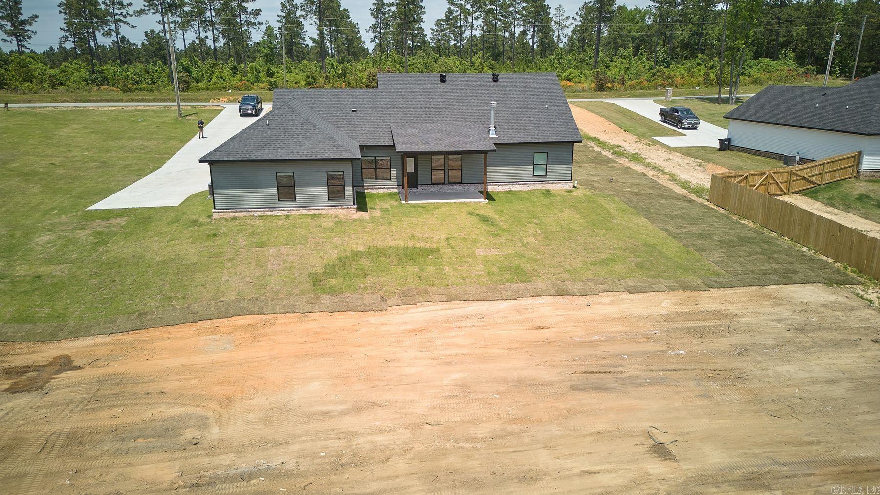 10581 W Miller Sardis Road  Bauxite, AR