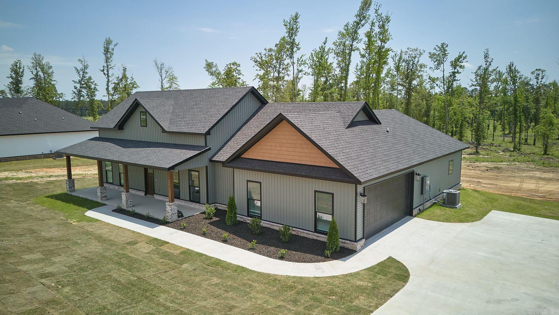 10581 W Miller Sardis Road  Bauxite, AR