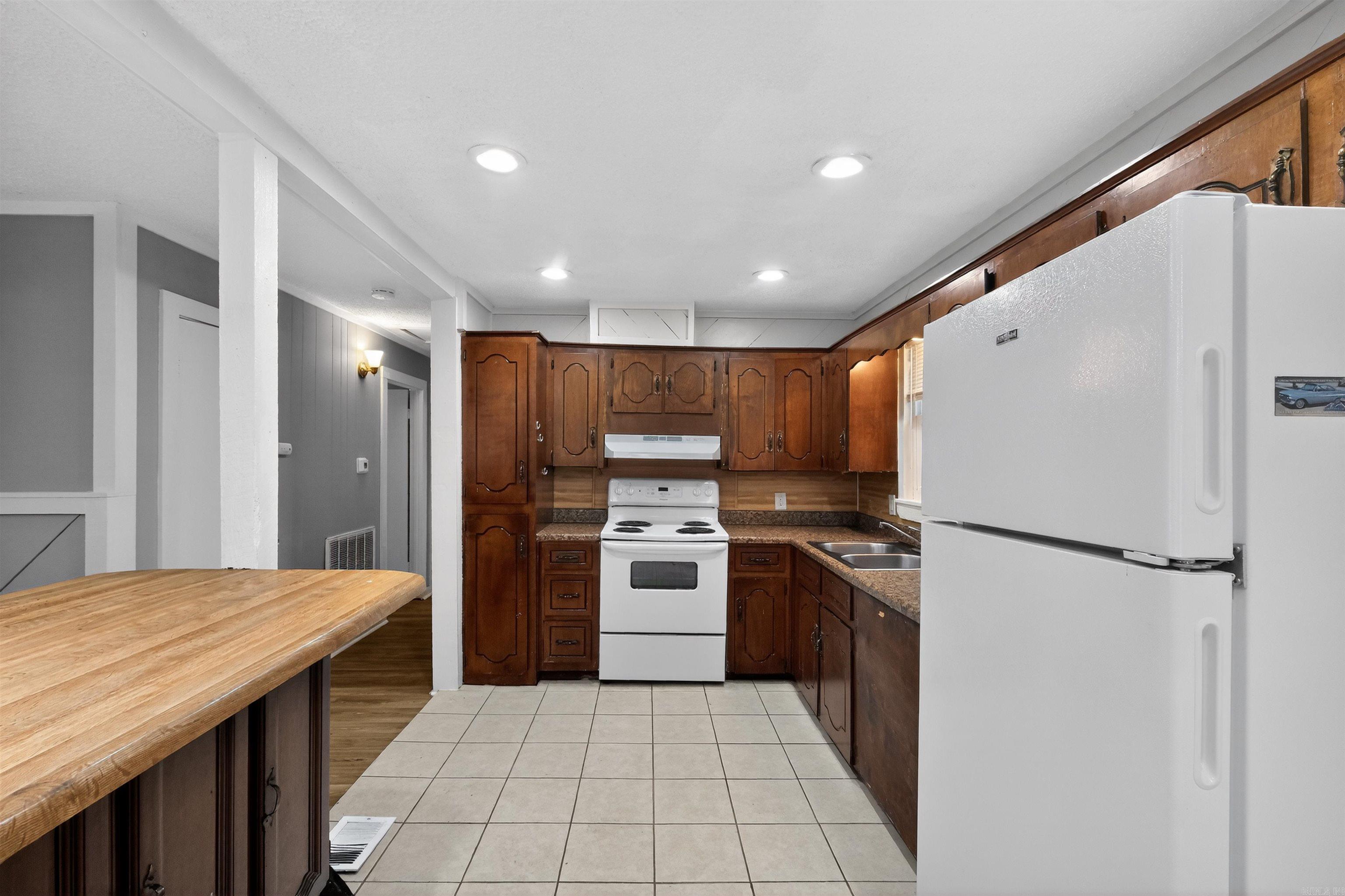 7719 Bradley  Little Rock, AR