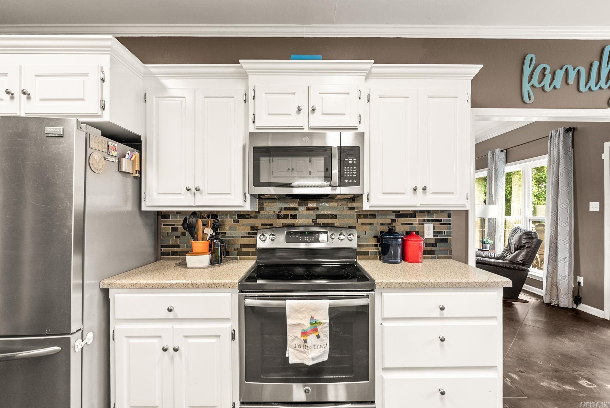 27 Winona  Maumelle, AR