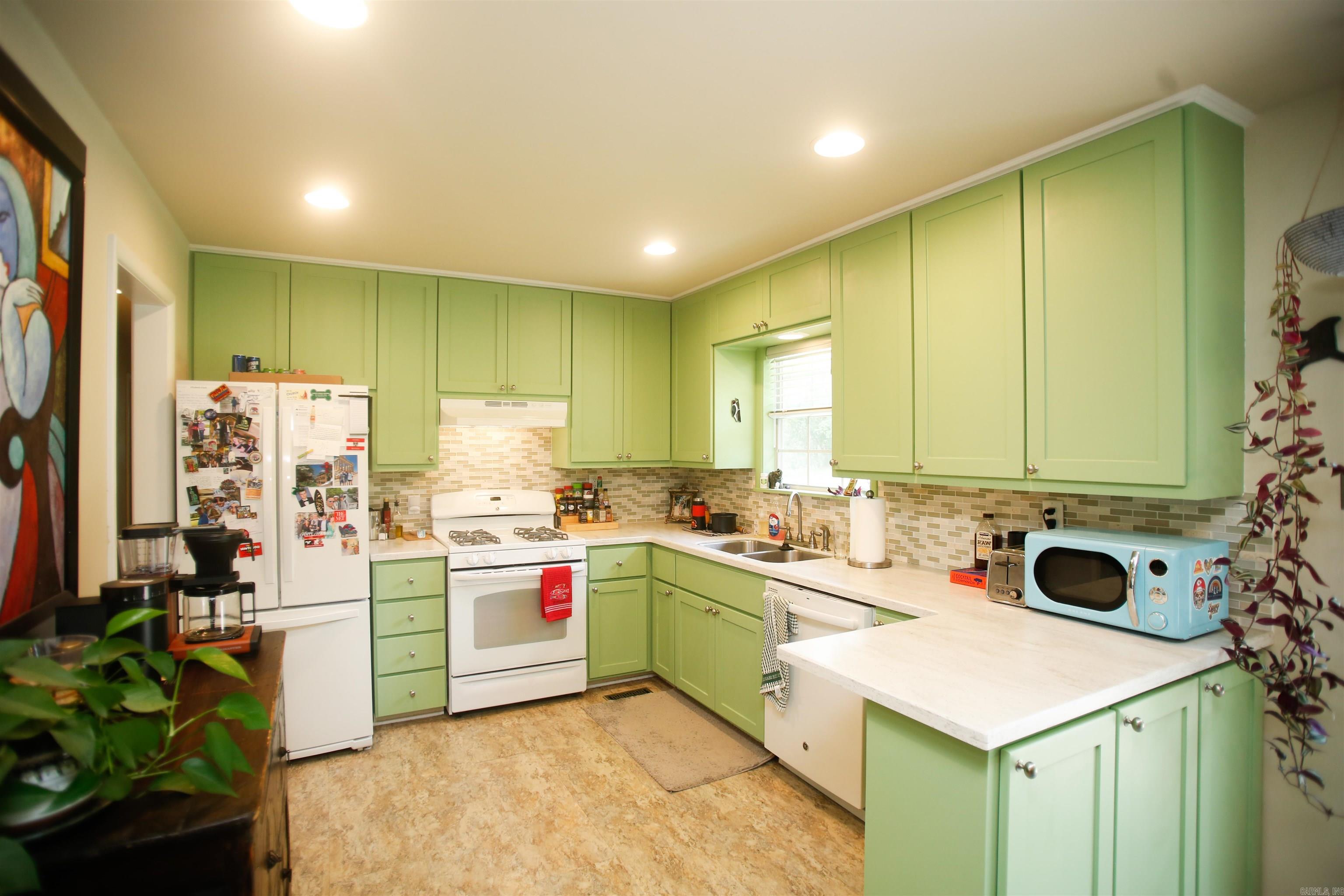 7220 Amherst  Little Rock, AR