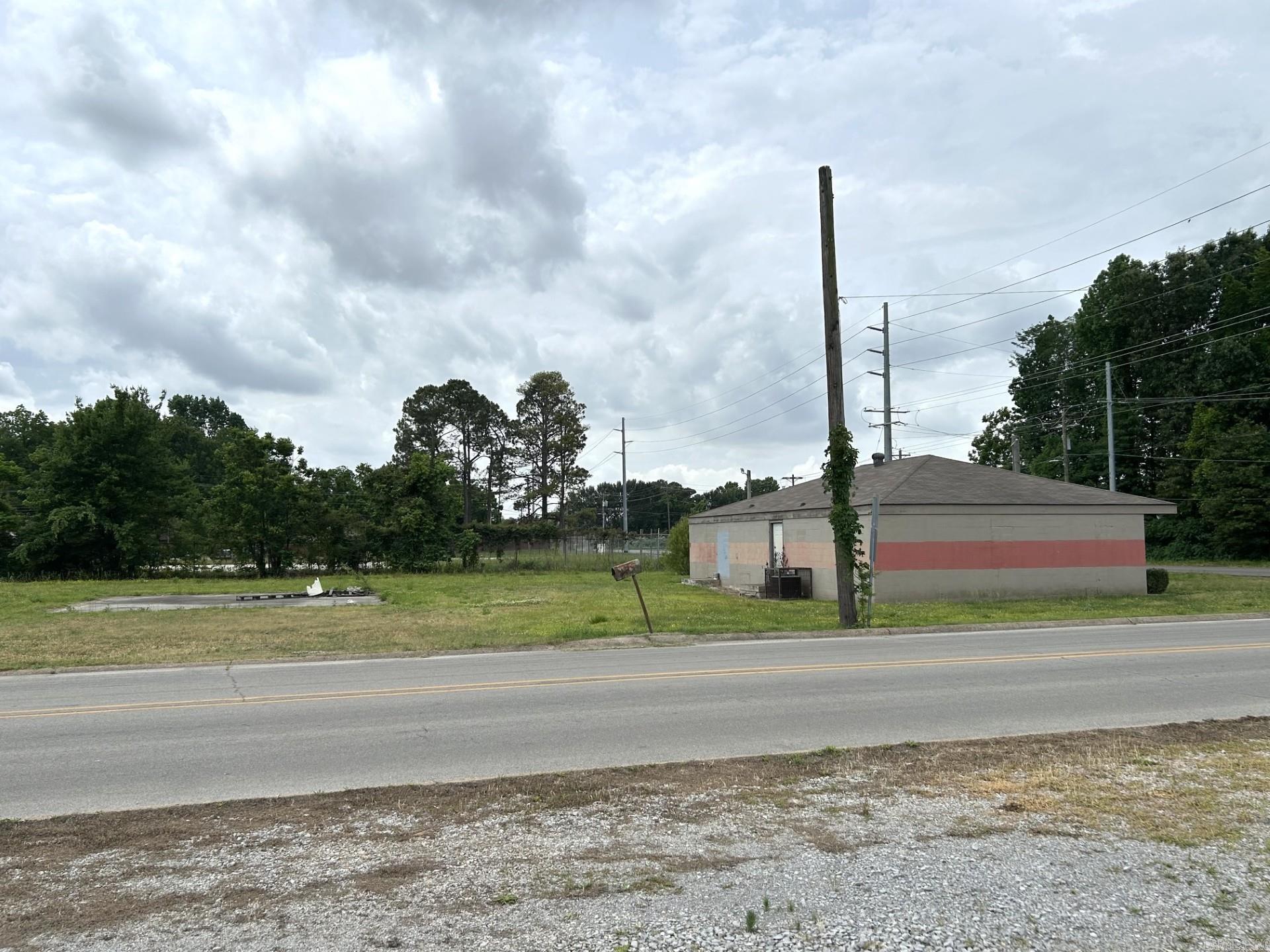 428 N Culberhouse 408 & 428 N. Culberhouse plus two lots on W. Allen Jonesboro, AR
