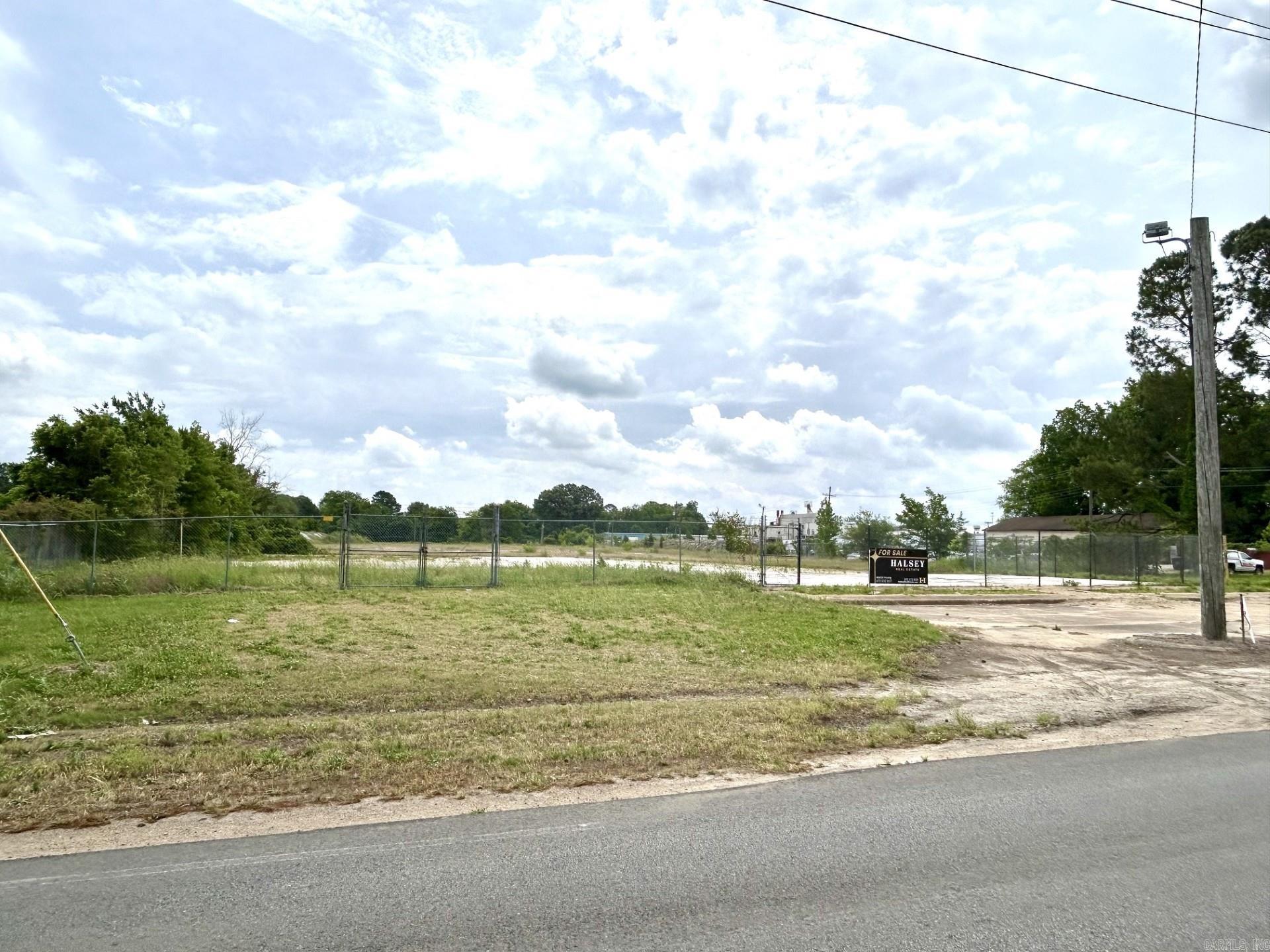 428 N Culberhouse 408 & 428 N. Culberhouse plus two lots on W. Allen Jonesboro, AR