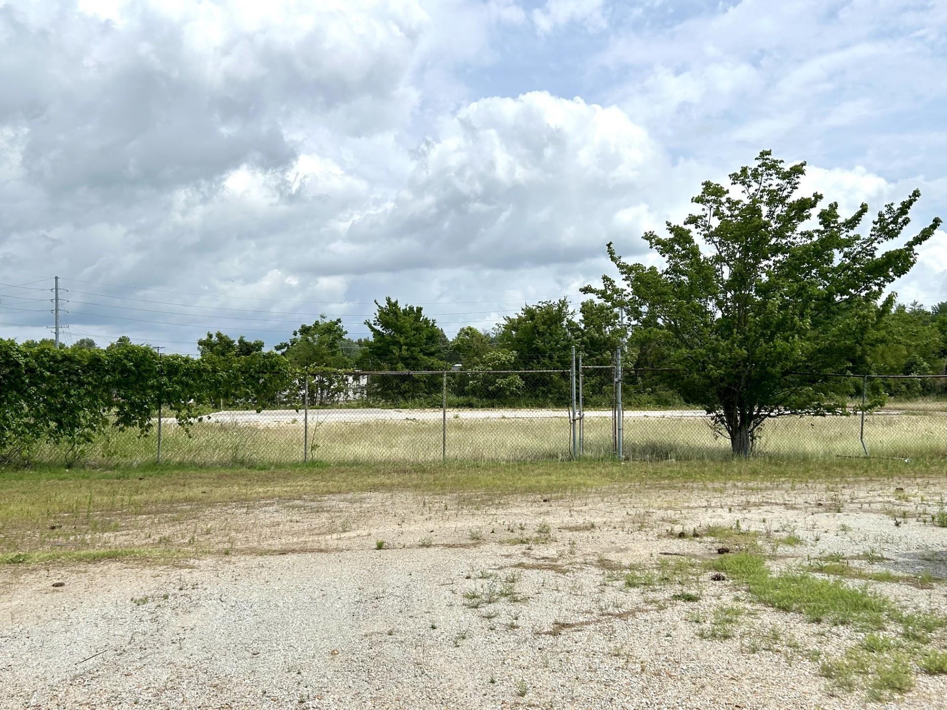 428 N Culberhouse 408 & 428 N. Culberhouse plus two lots on W. Allen Jonesboro, AR
