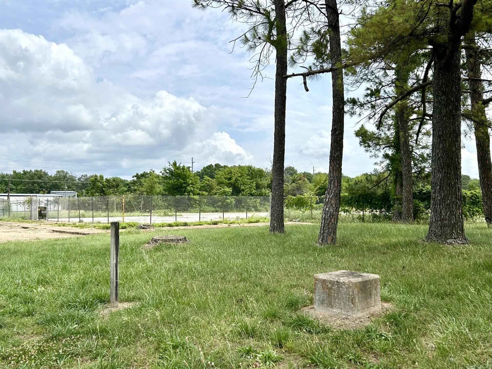 428 N Culberhouse 408 & 428 N. Culberhouse plus two lots on W. Allen Jonesboro, AR