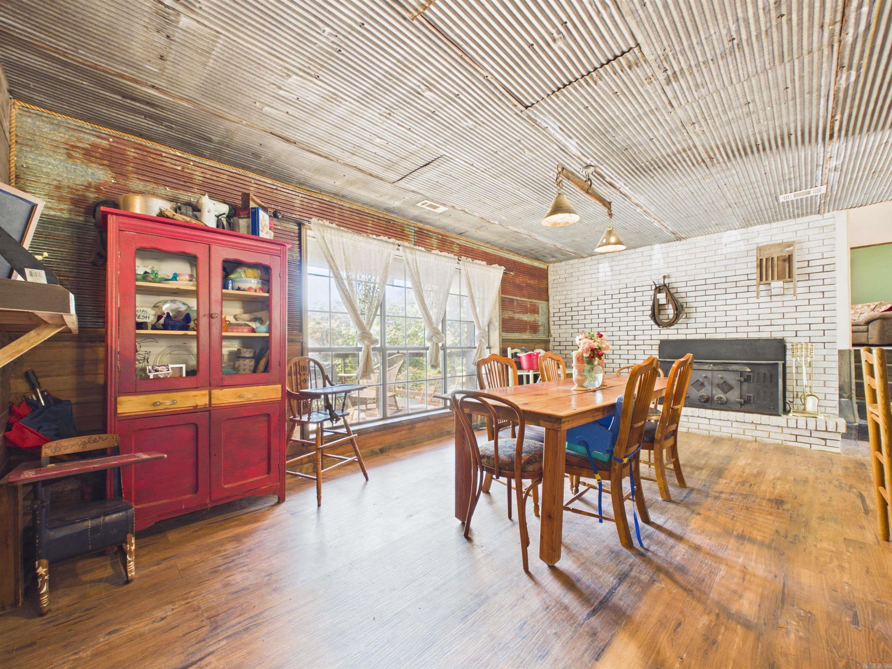 1266 AR HWY 230  Cave City, AR